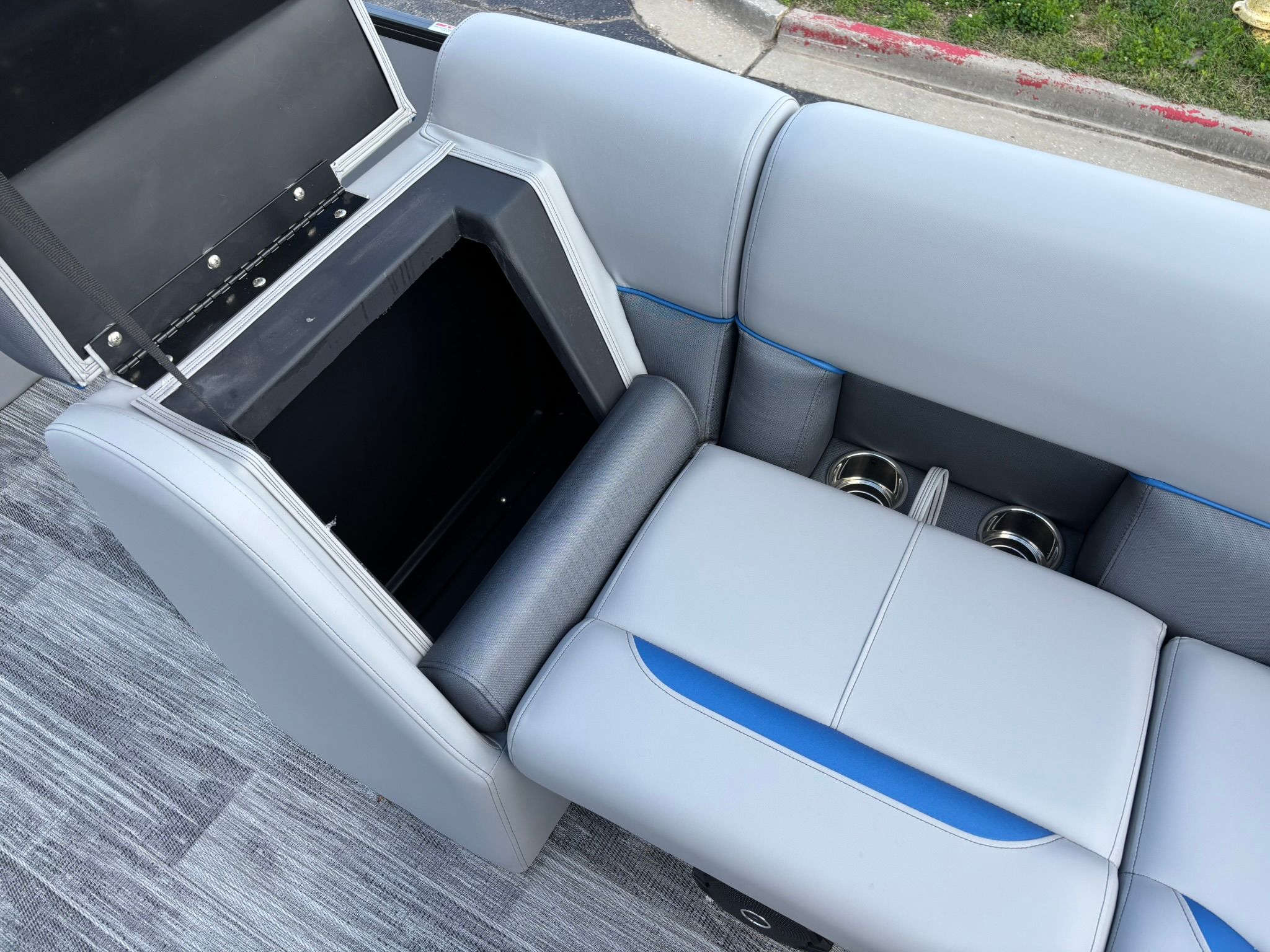 2027 Bentley Pontoons 223 Bolt - 13