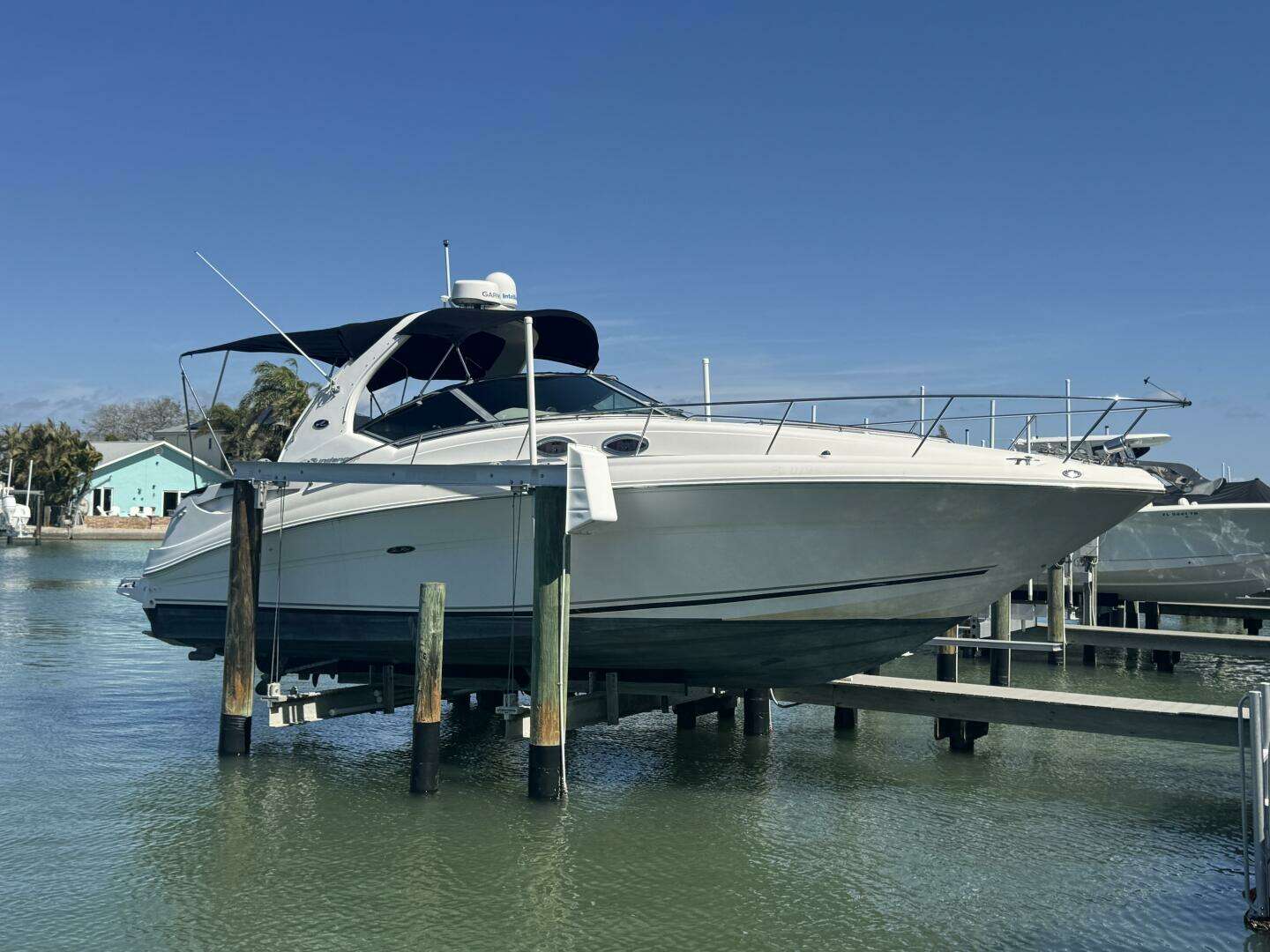 2002 Sea Ray 320 Sundancer - Image 4