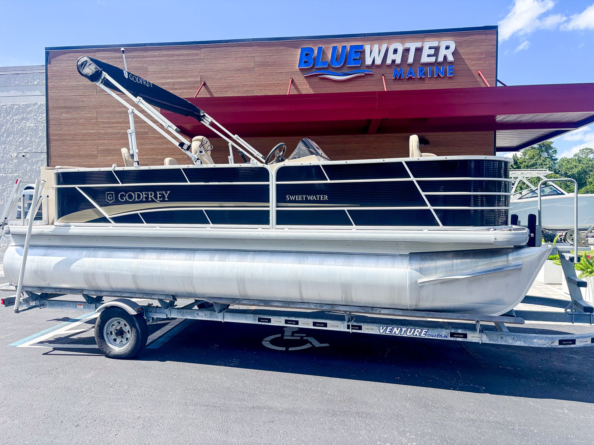 2022 Godfrey Sweetwater 2086 F - 25
