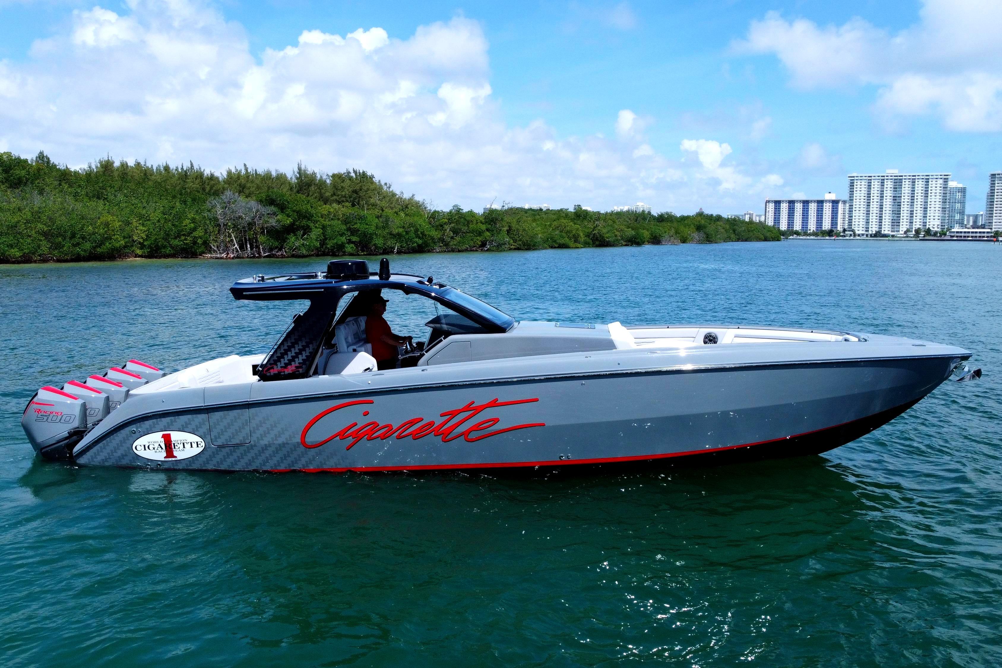 2026 Cigarette 42' Auroris