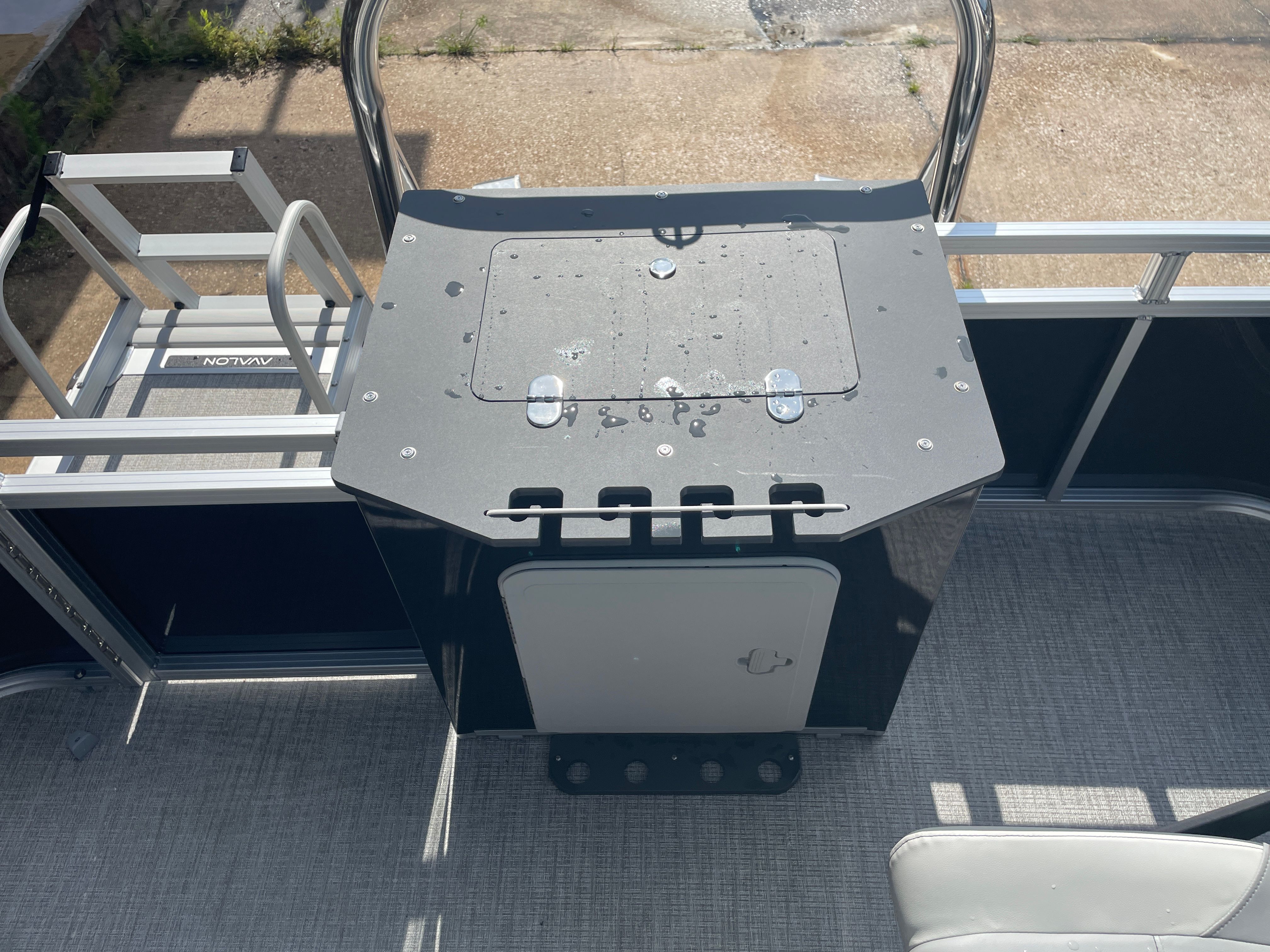 2025 Avalon Venture Fish N Cruise - 23' - 21