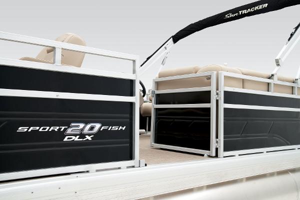 Manufacturer Provided Image: Sun Tracker SportFish 20 DLX
