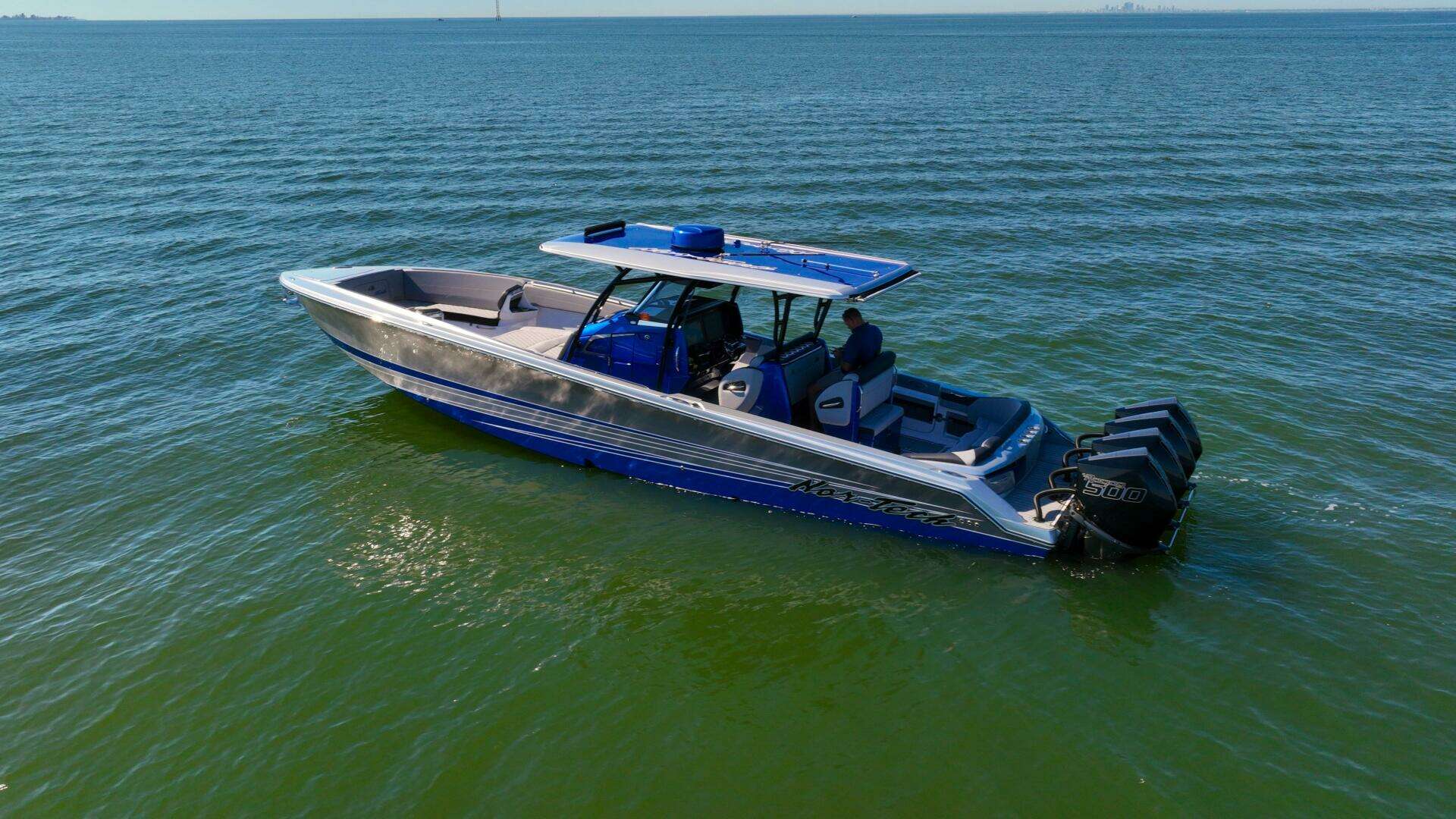 2024 Nor-Tech 390 Sport Center Console - Image 5