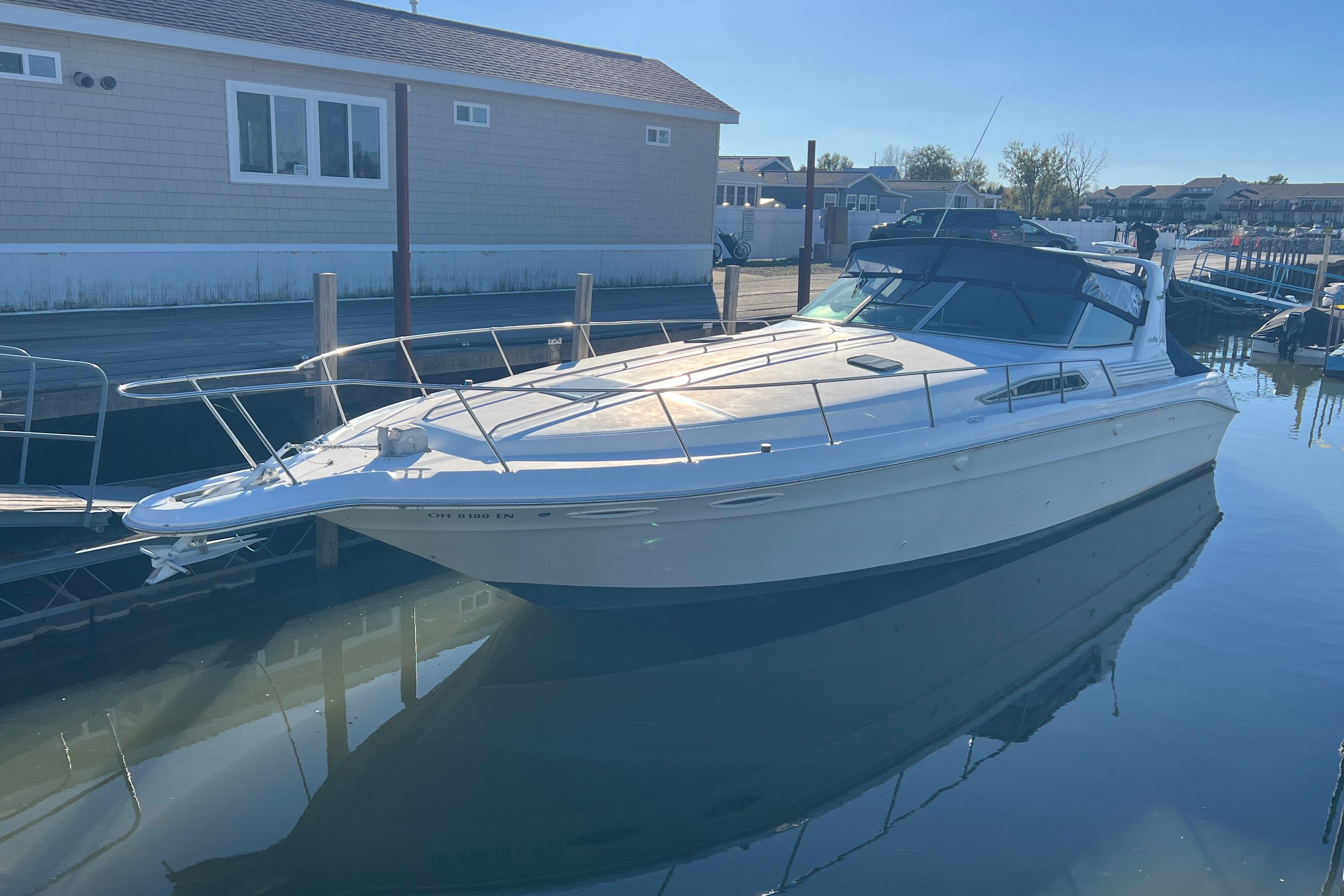 1991 Sea Ray 400 Express Cruiser