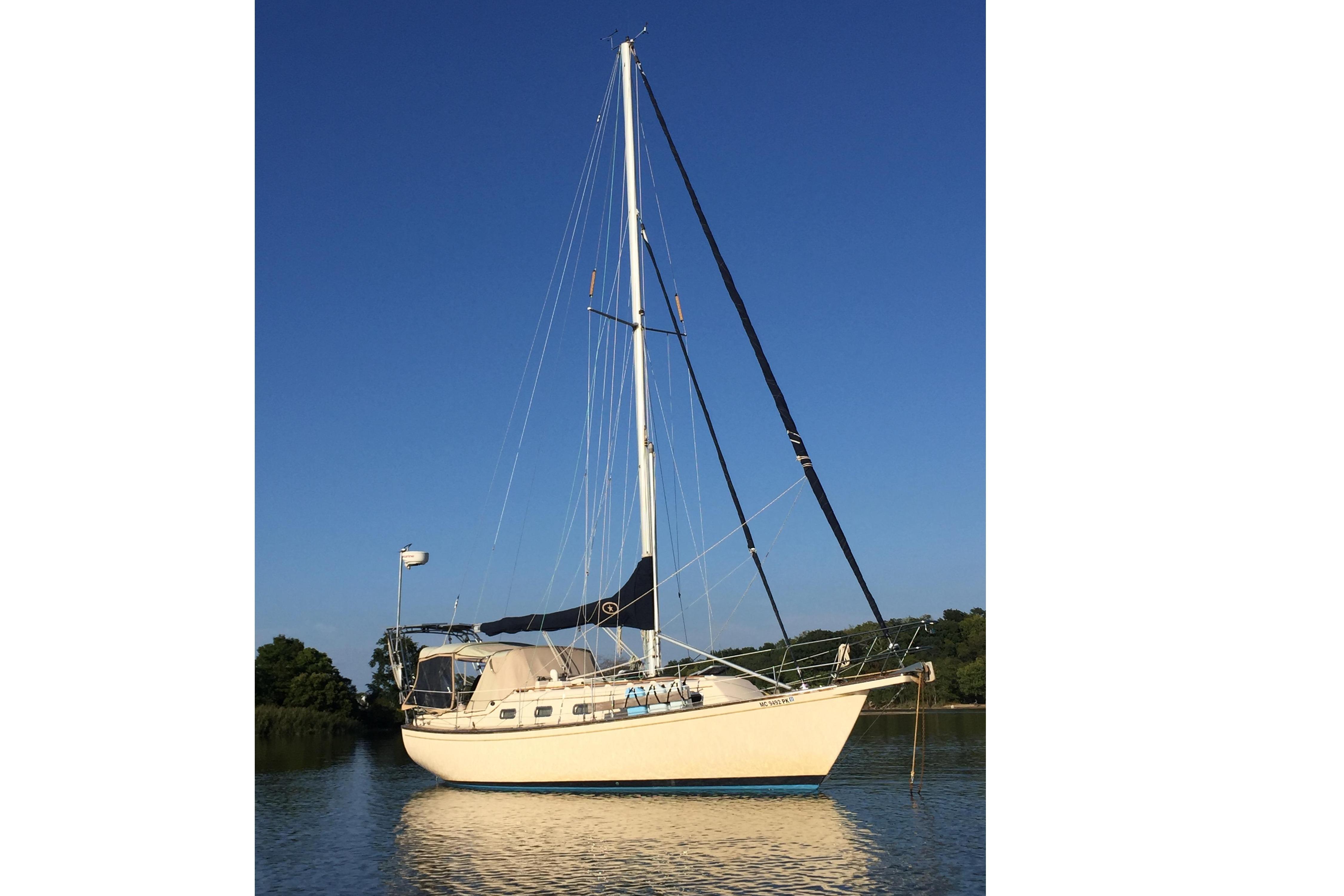 1994 Island Packet 32