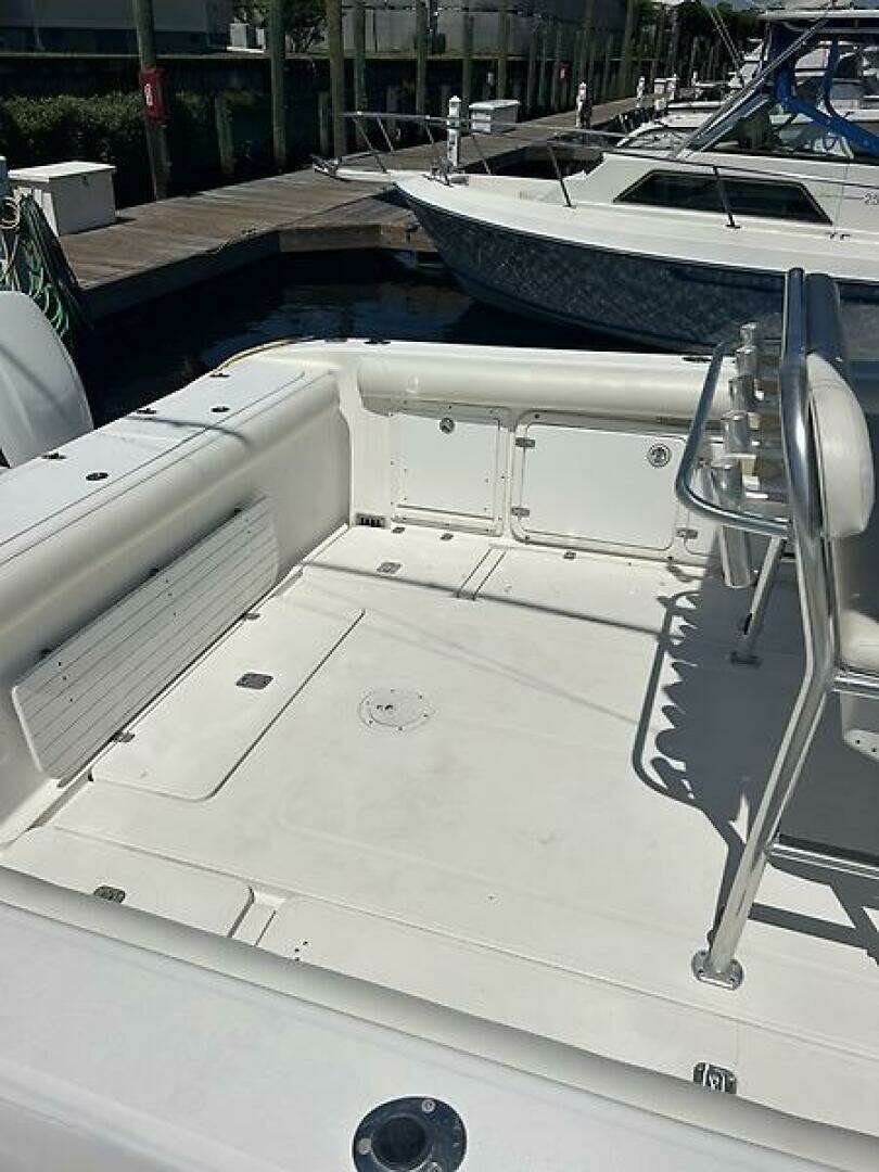 2000 Century 3100 Center Console - Image 22