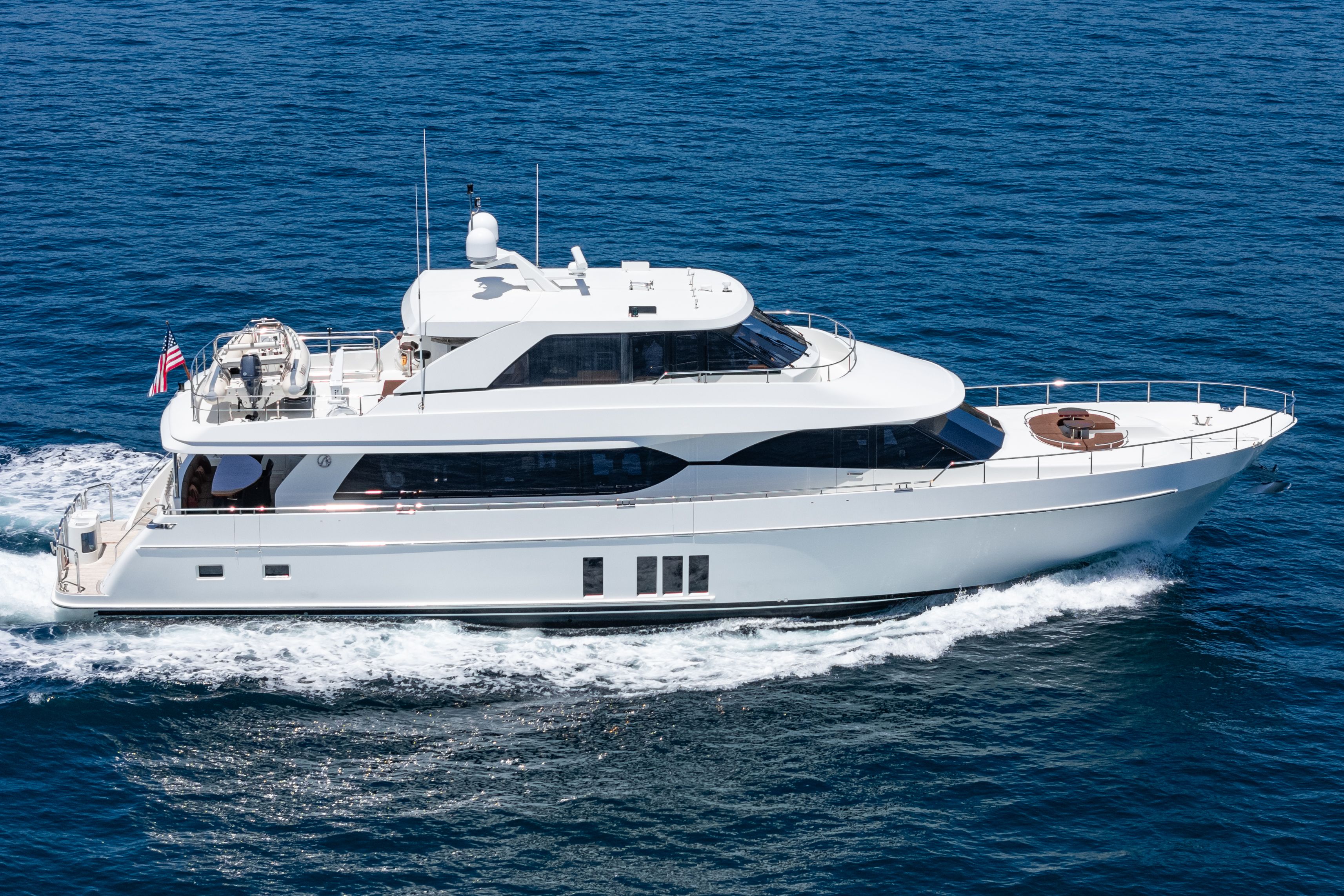 2015 Ocean Alexander 90 Skylounge Motoryacht - 12