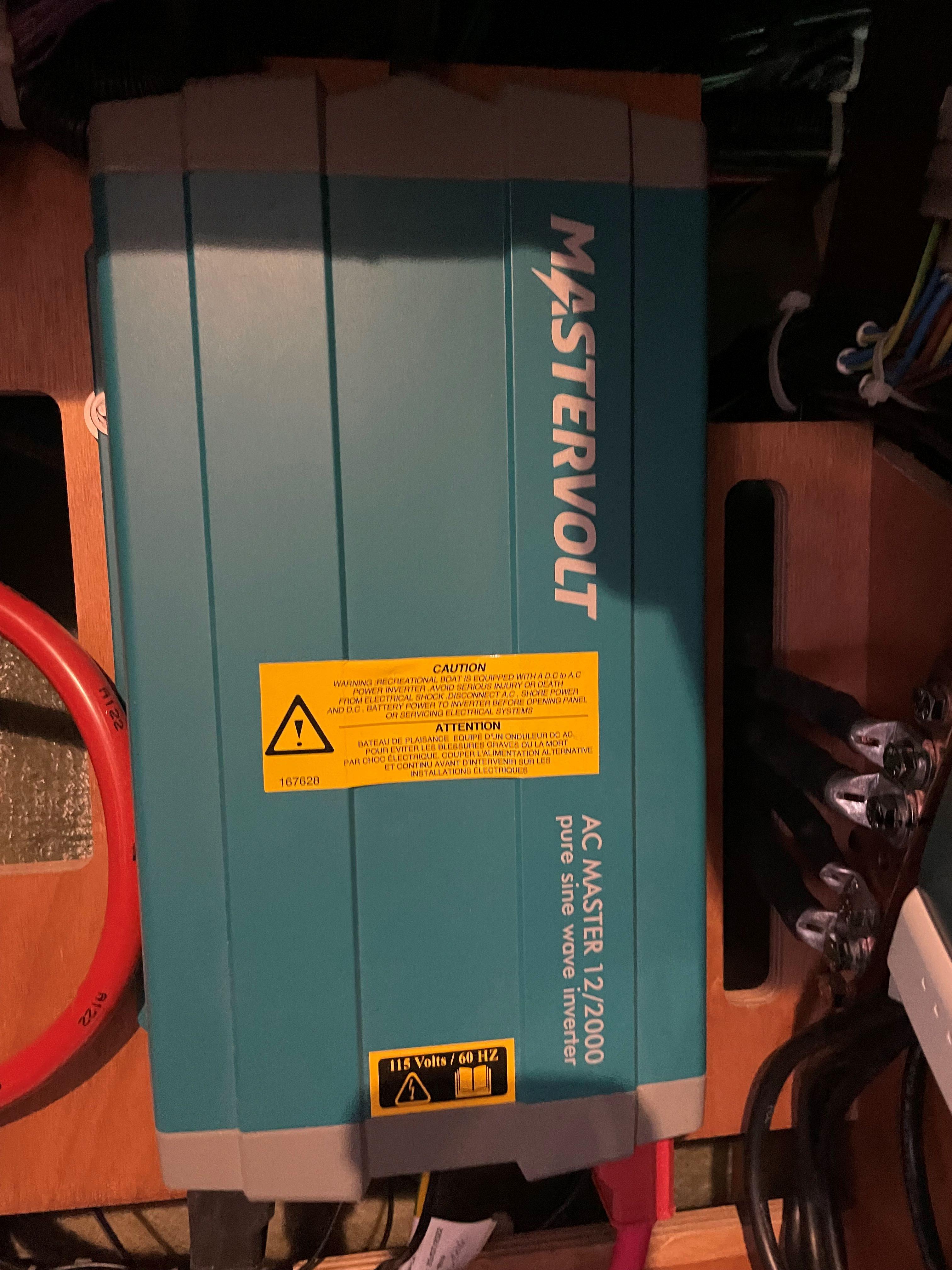 Mastervolt AC 12/2000
