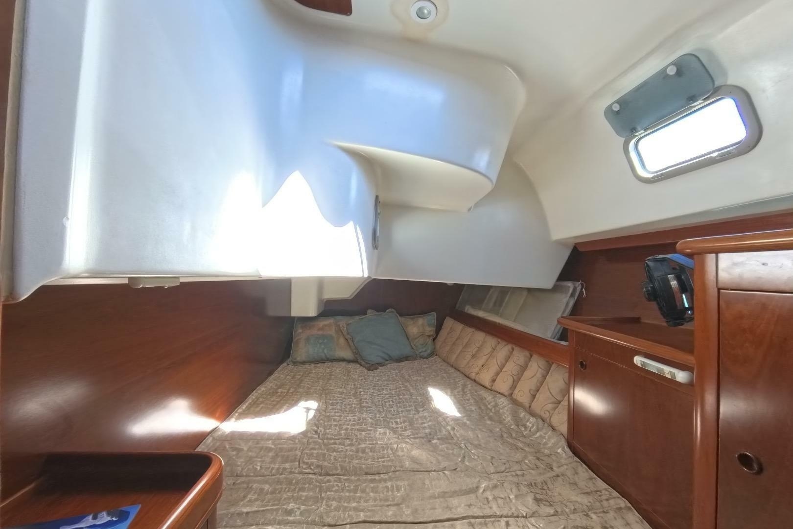 1999 Beneteau Oceanis 461 - Image 35