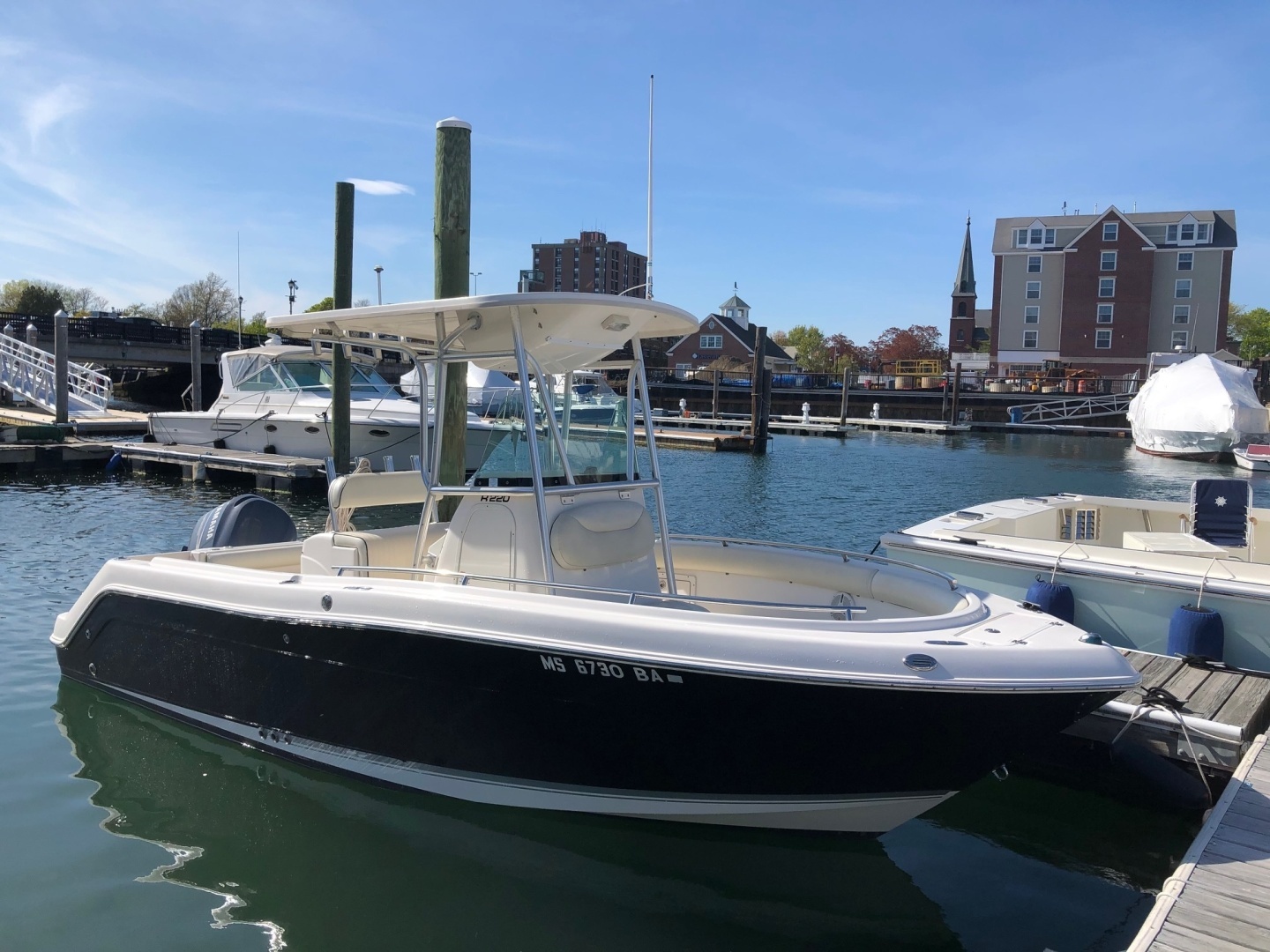 2005 Robalo R220 - Image 3
