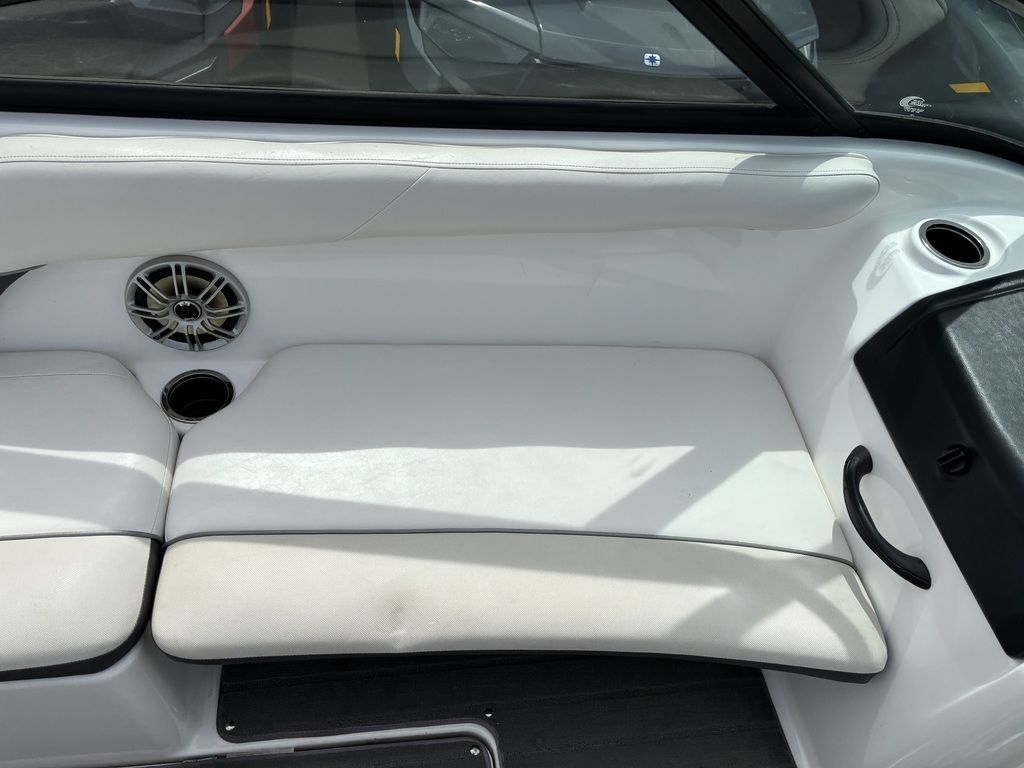 2013 Yamaha Boats AR192 - 22