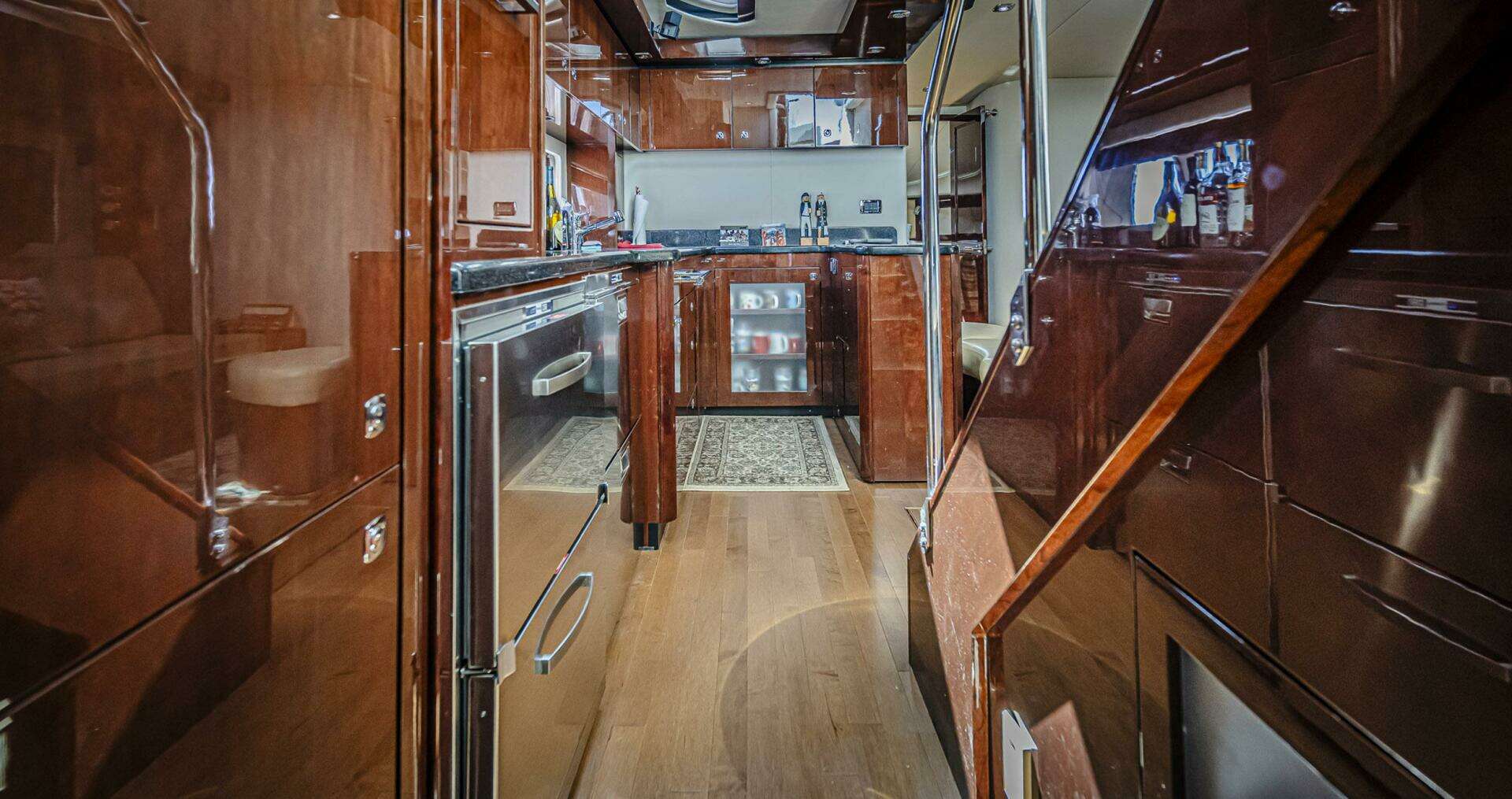 2011 Sea Ray 580 Sundancer - Image 24