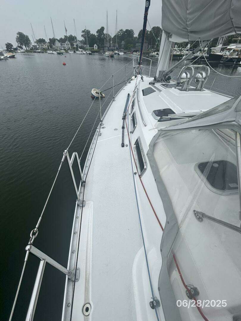 1995 Freedom 40/40 - Image 22