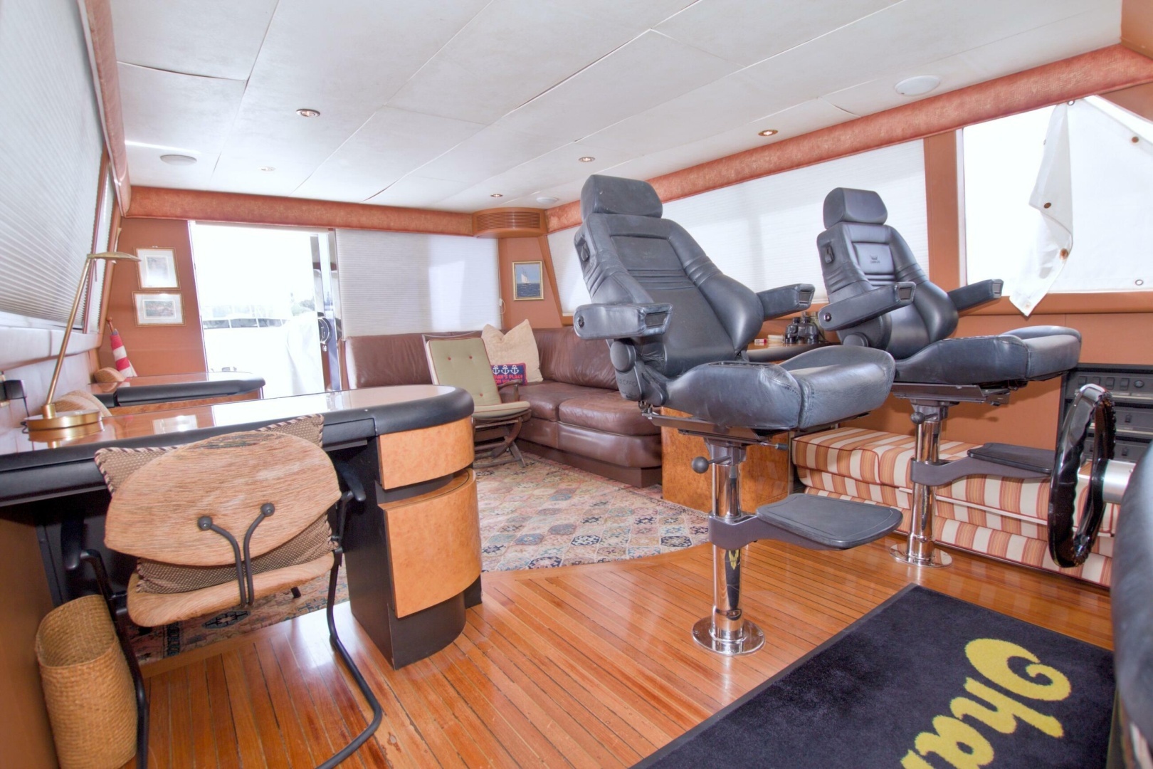 1998 Lazzara Yachts 76 Skylounge Grand Salon - Image 54