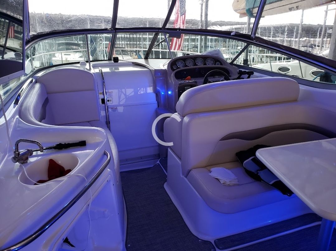 Interior of 2006 Chaparral Signature 280 yacht.