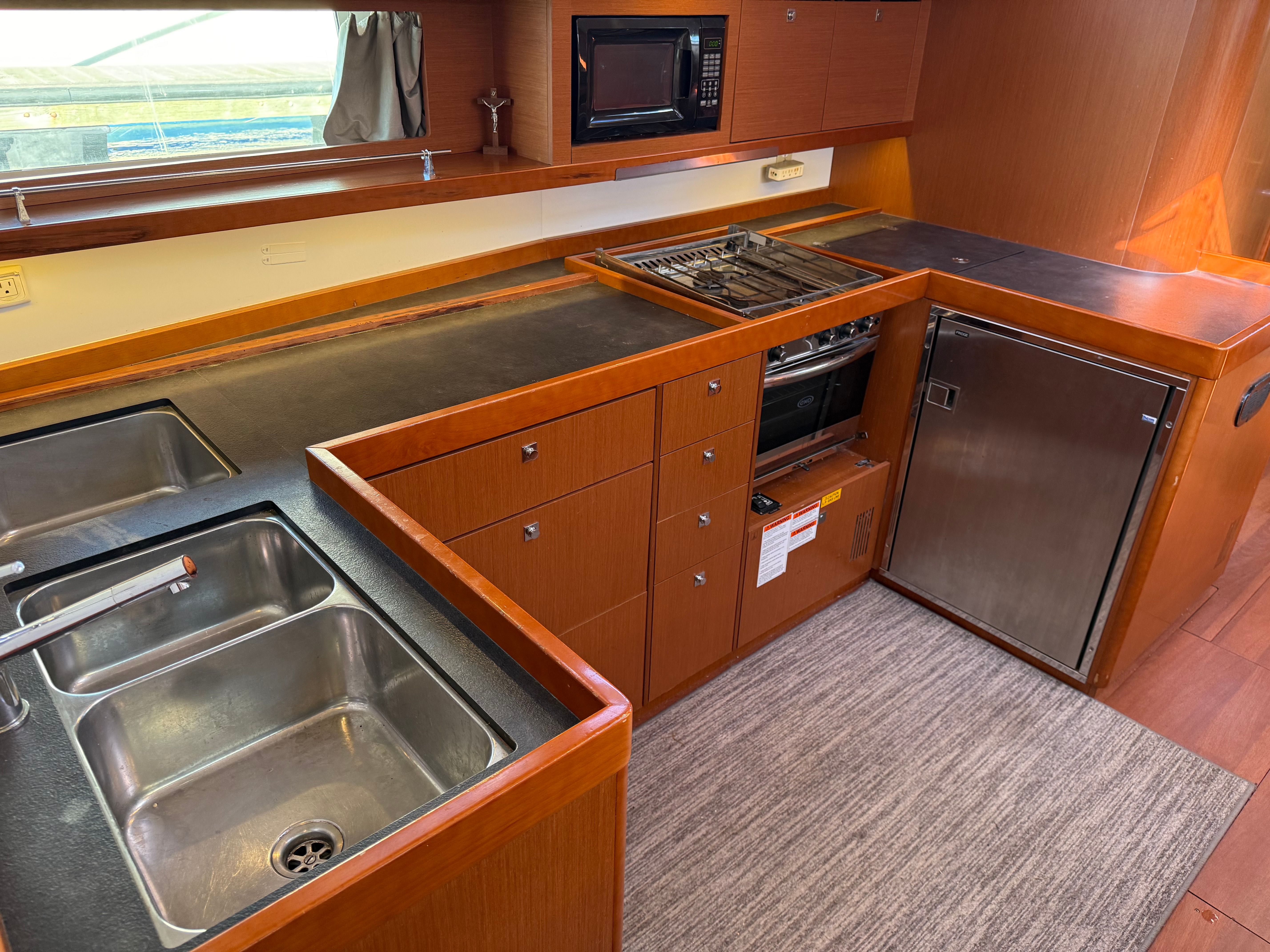 2016 Beneteau Oceanis 48 - 37