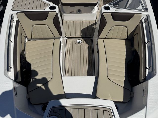 2026 Yamaha Boats 255 FSH Sport E - 17