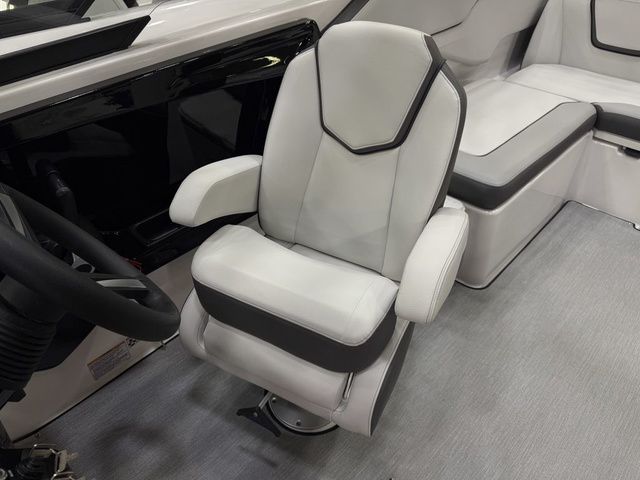 2026 Yamaha Boats AR250 - 15