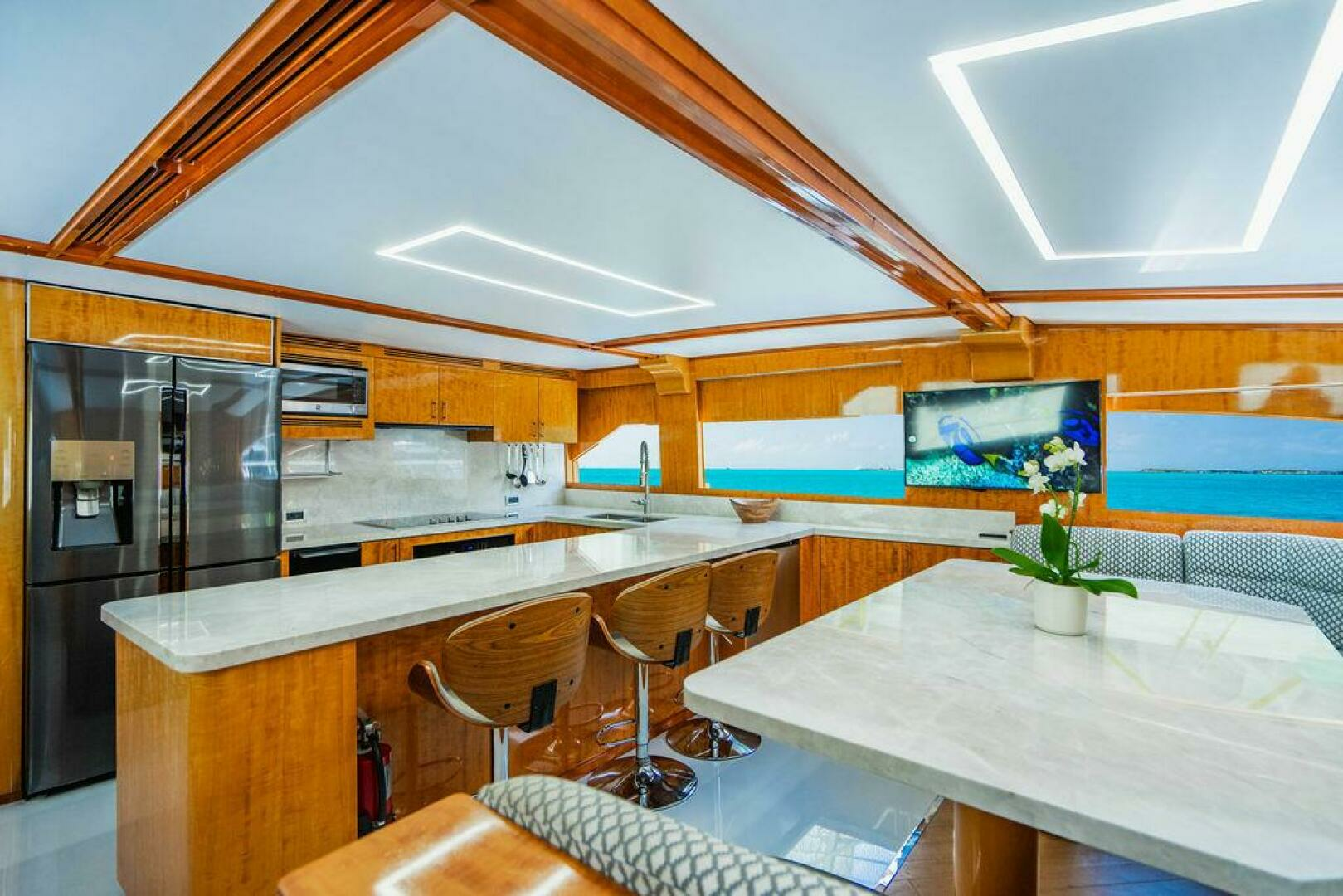 2001 Intermarine — - Image 7