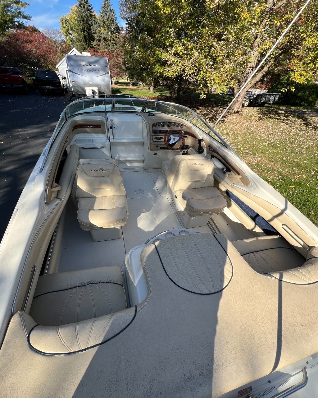 1999 Sea Ray 230 Overnighter - 90