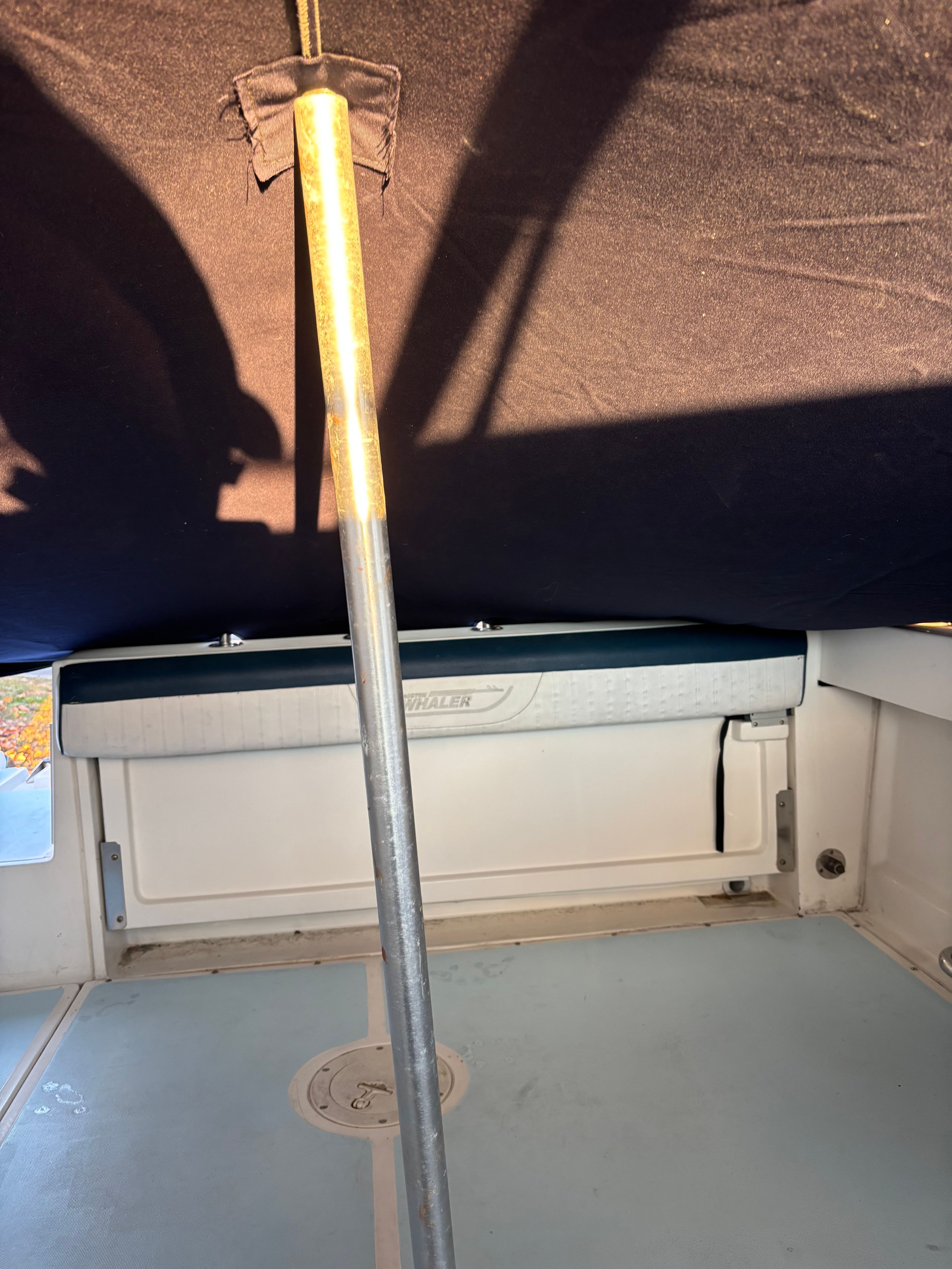 2005 Boston Whaler 210 Ventura - 4