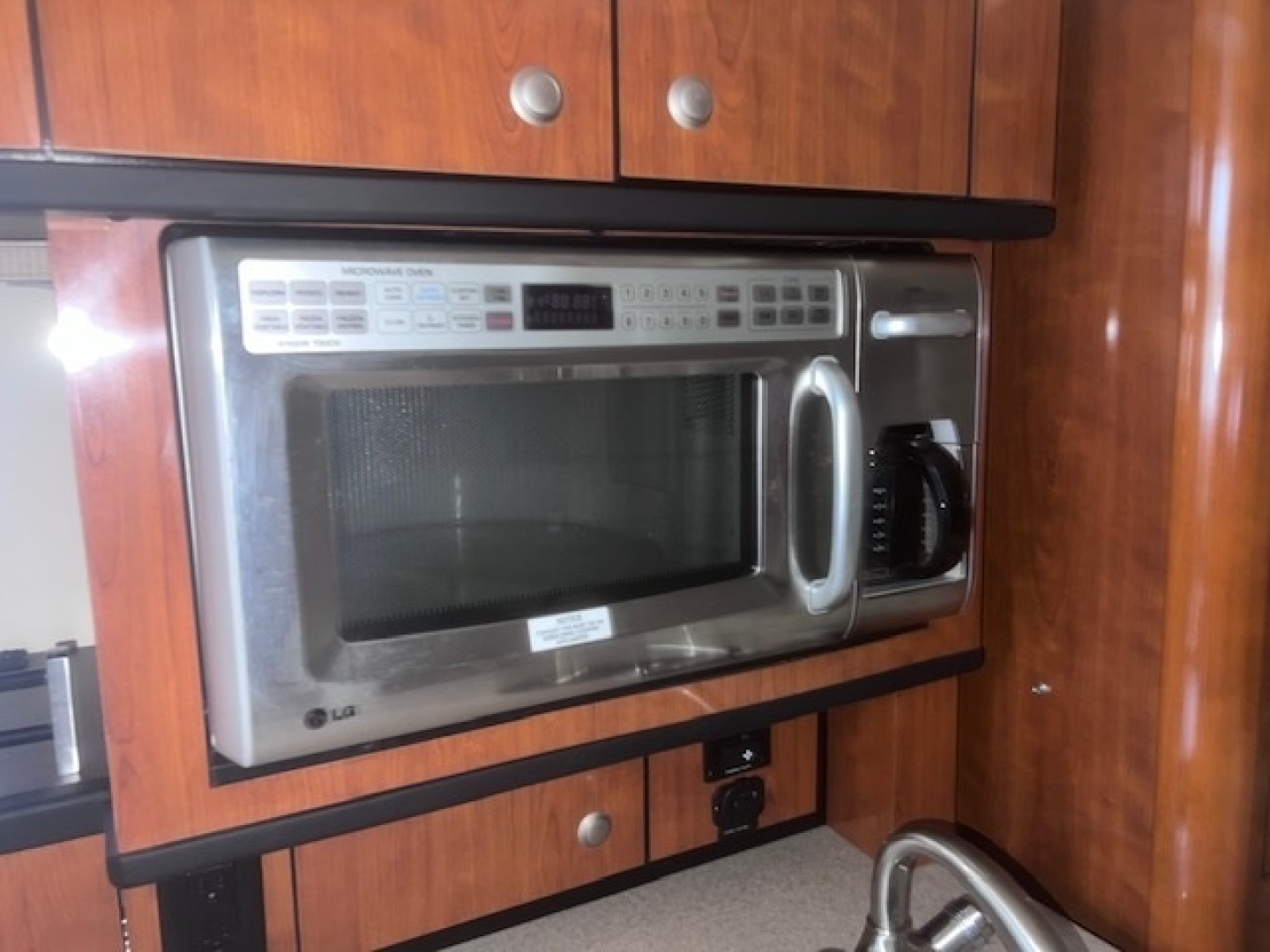 2007 Sea Ray Sundancer - Image 23