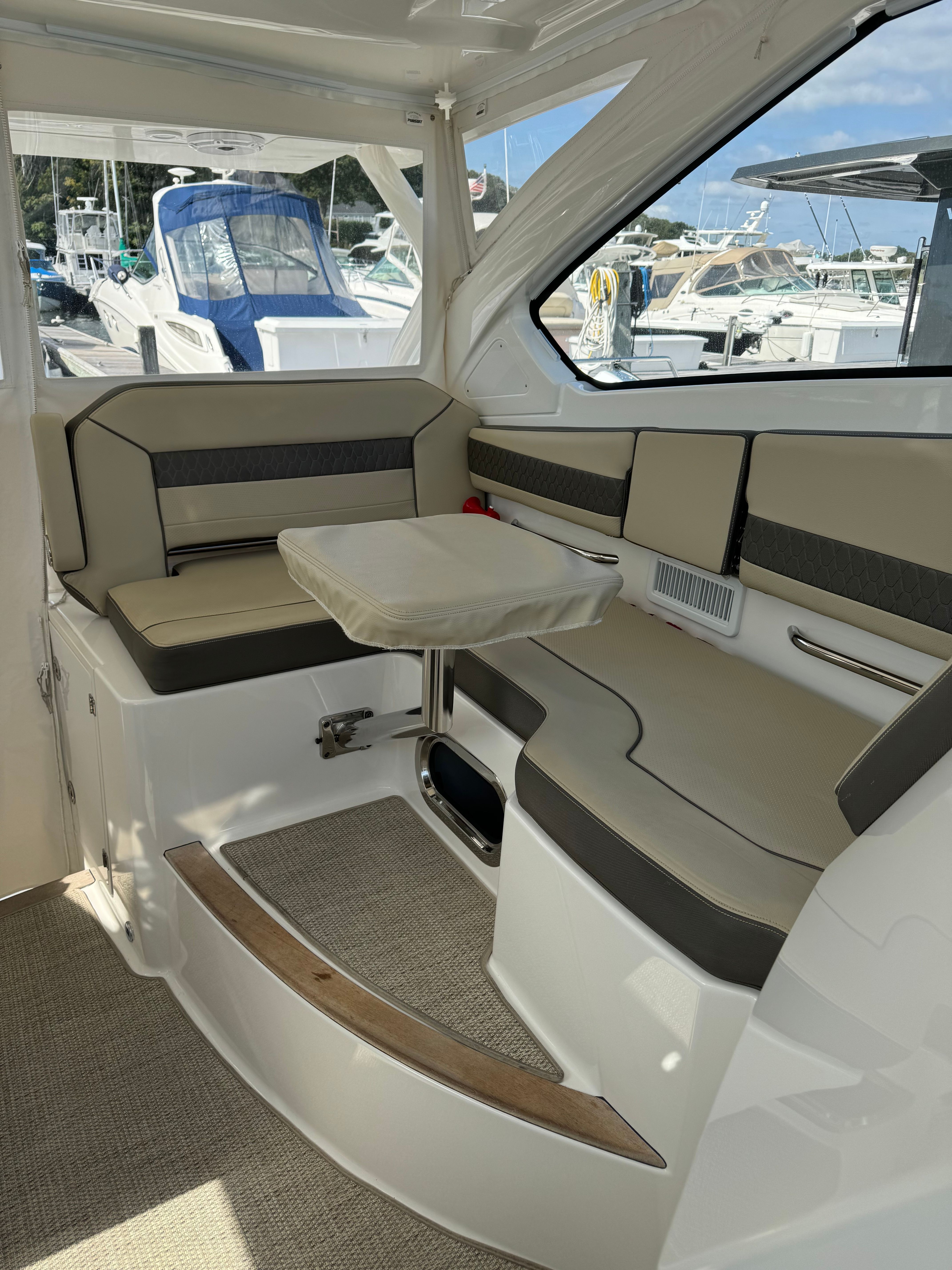 2020 Pursuit DC 365 Dual Console - 13