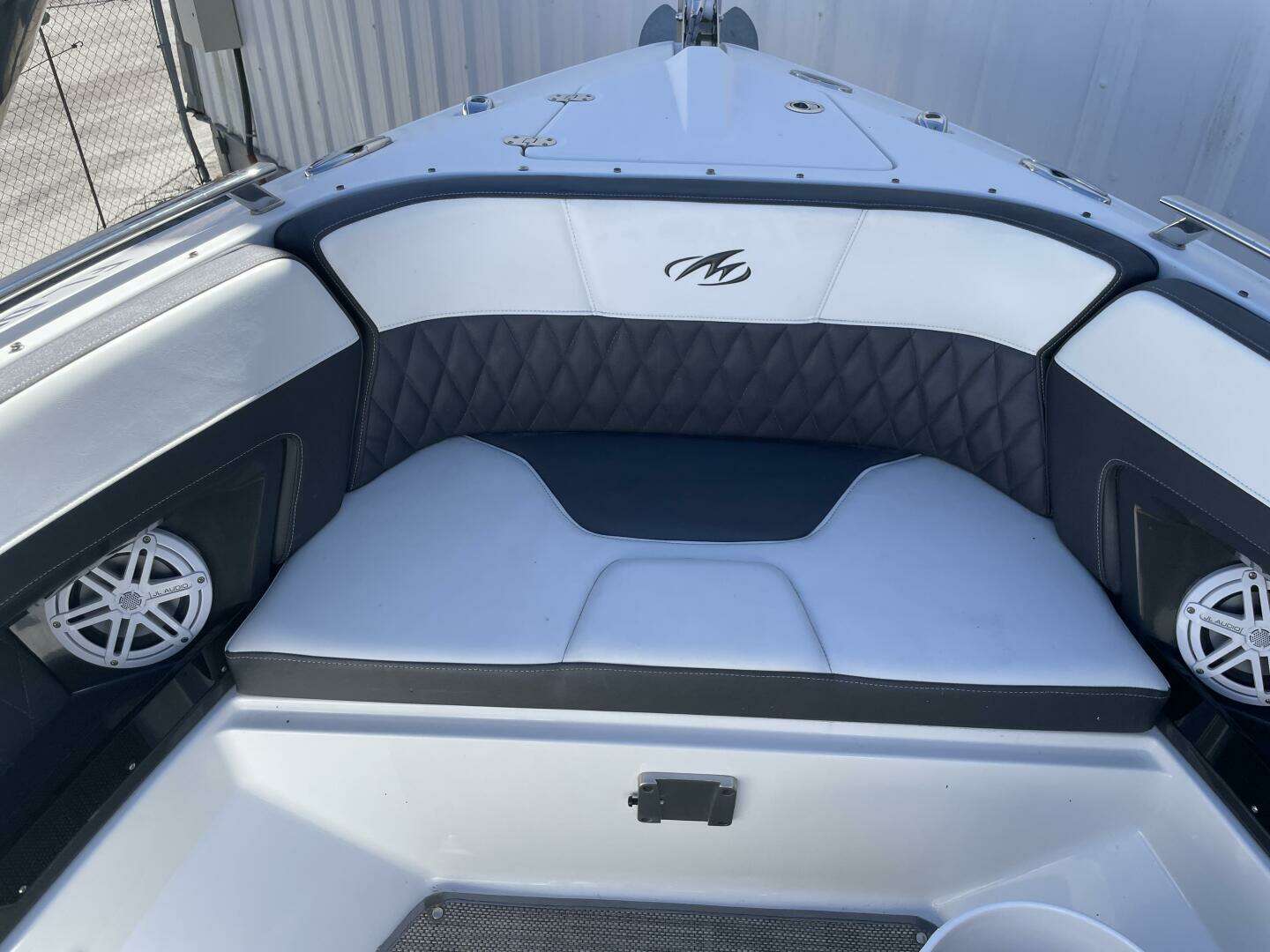 2019 Monterey 328SS - Image 47