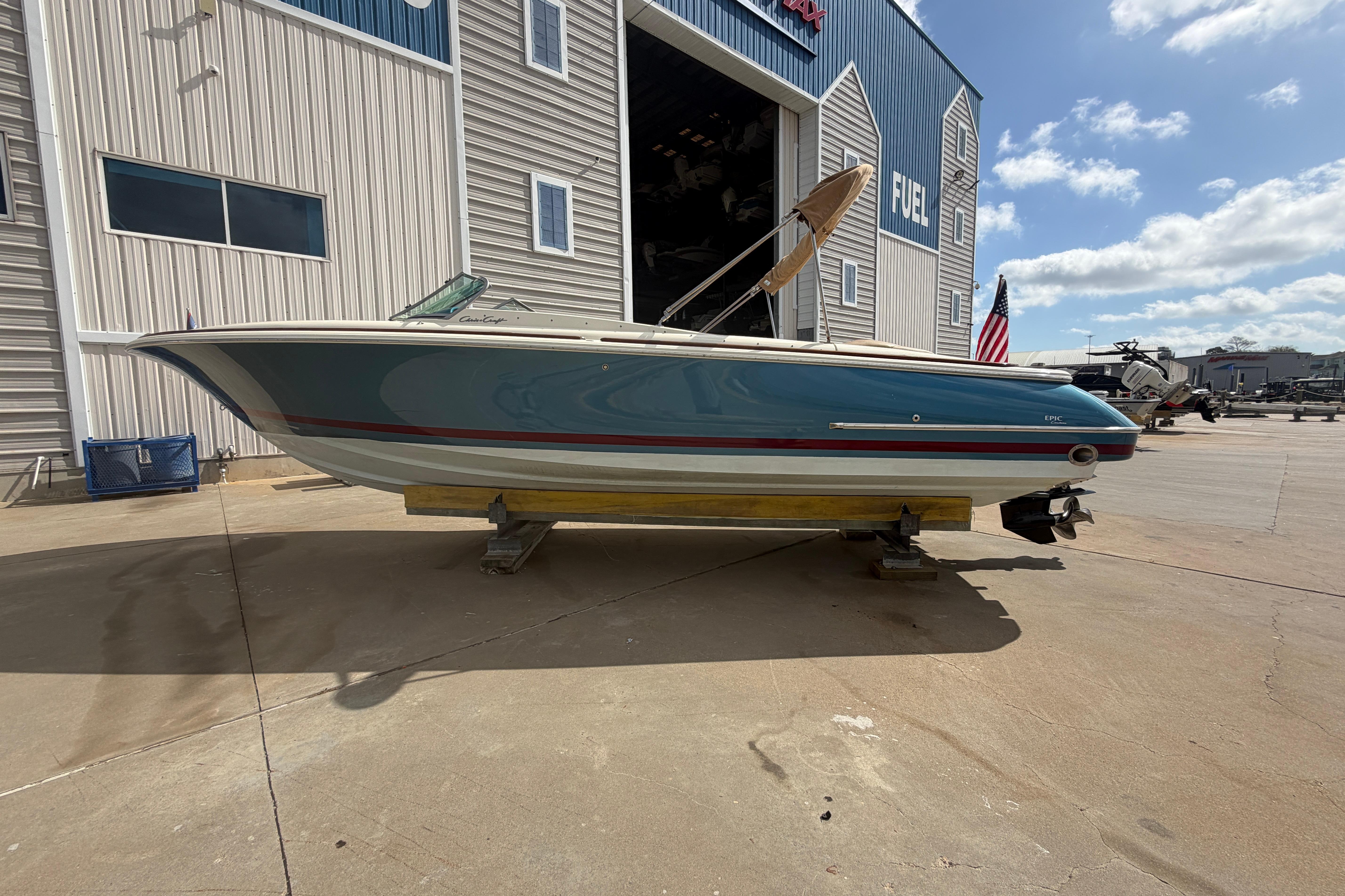 2001 Chris-Craft Launch 28