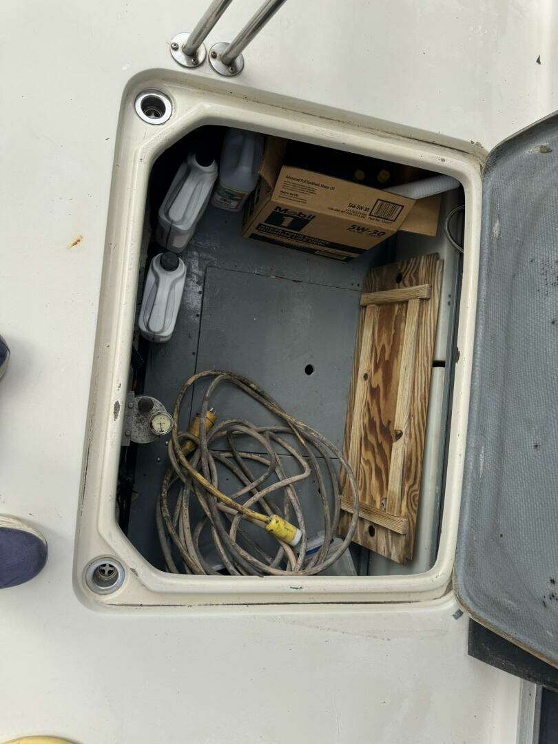 1984 Mainship 34 MK 111 - Image 39