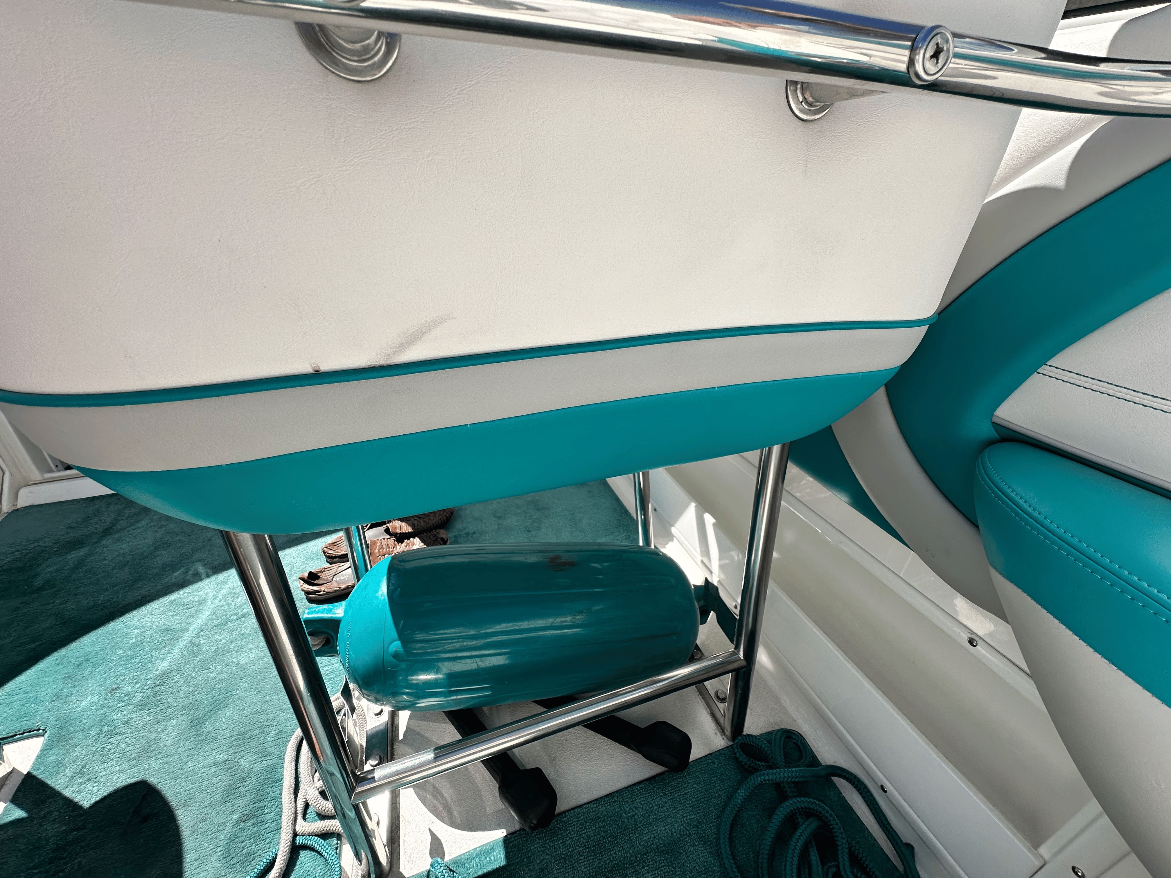 1998 Wellcraft SCARAB - 16