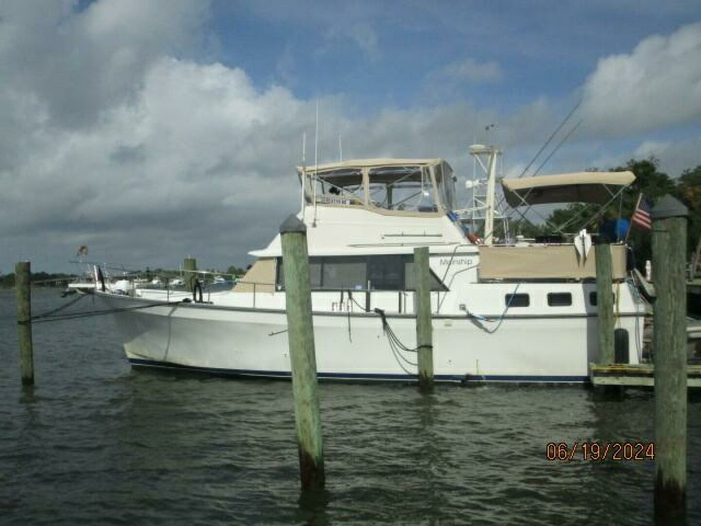 1984 Mainship 40DC - Image 6