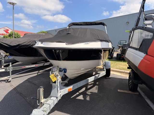 2011 Bayliner 184SF - 2