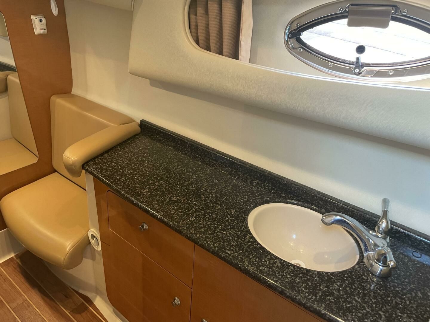 2007 Chaparral Signature 330 - 20