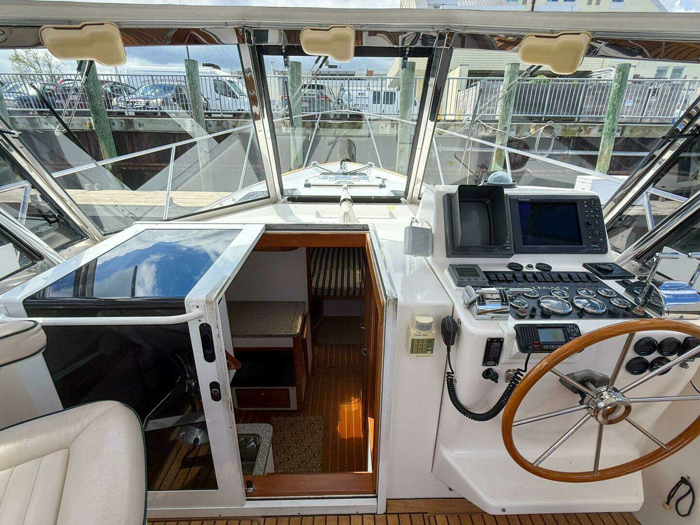 2002 Legacy 34 Express Twin Jet - Image 24