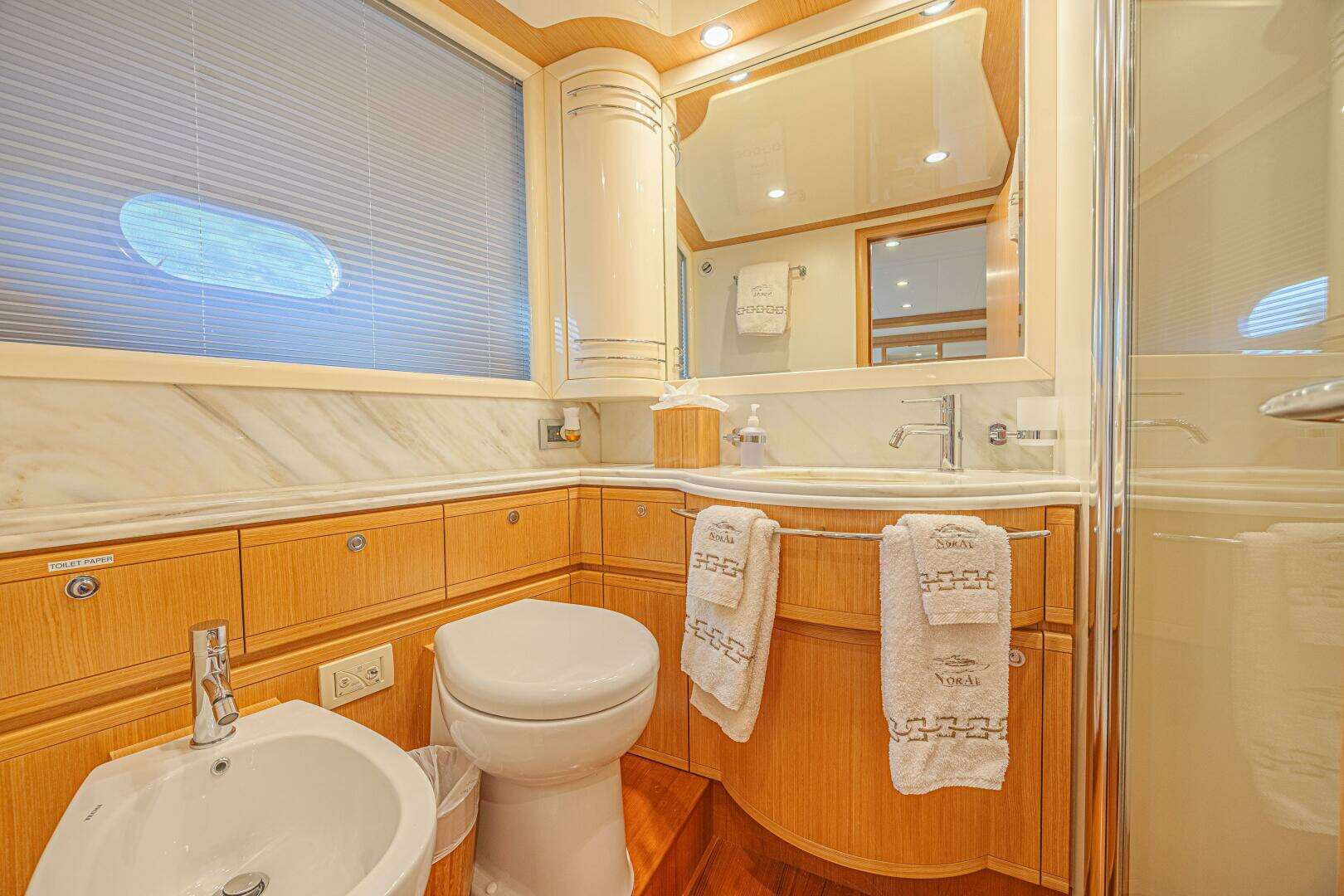 2011 Ferretti Yachts 830 - Image 68