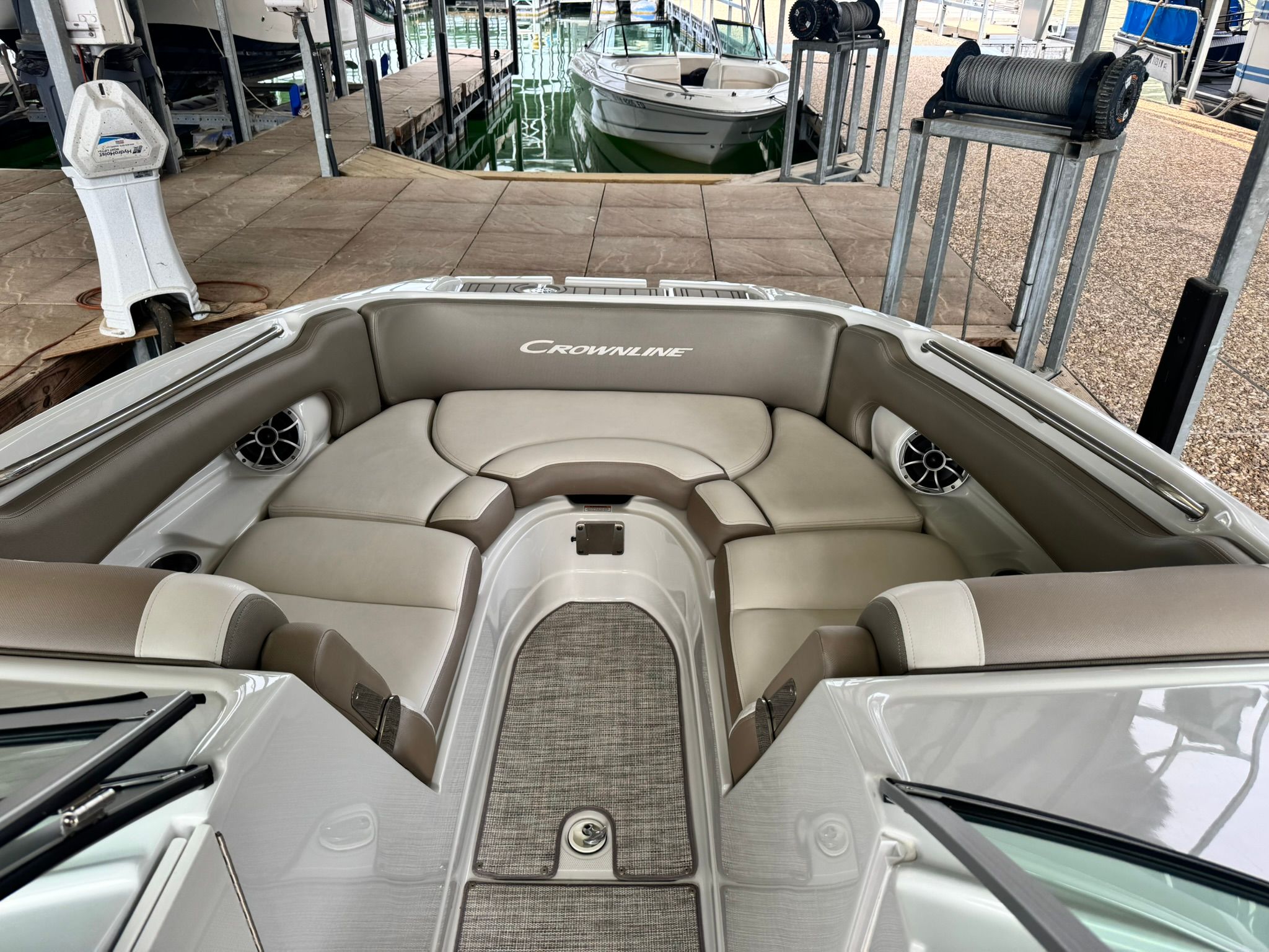 2022 Crownline Eclipse E255 - 32