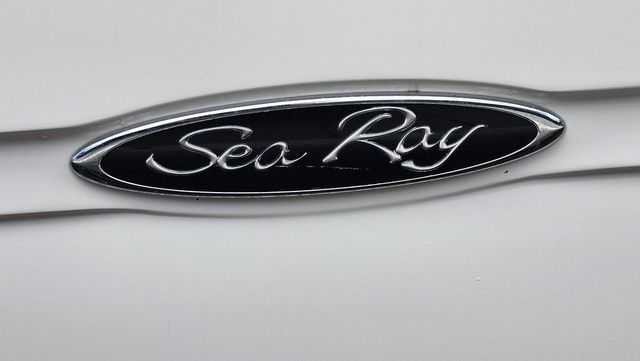 2003 Sea Ray 300 Sundancer - 25