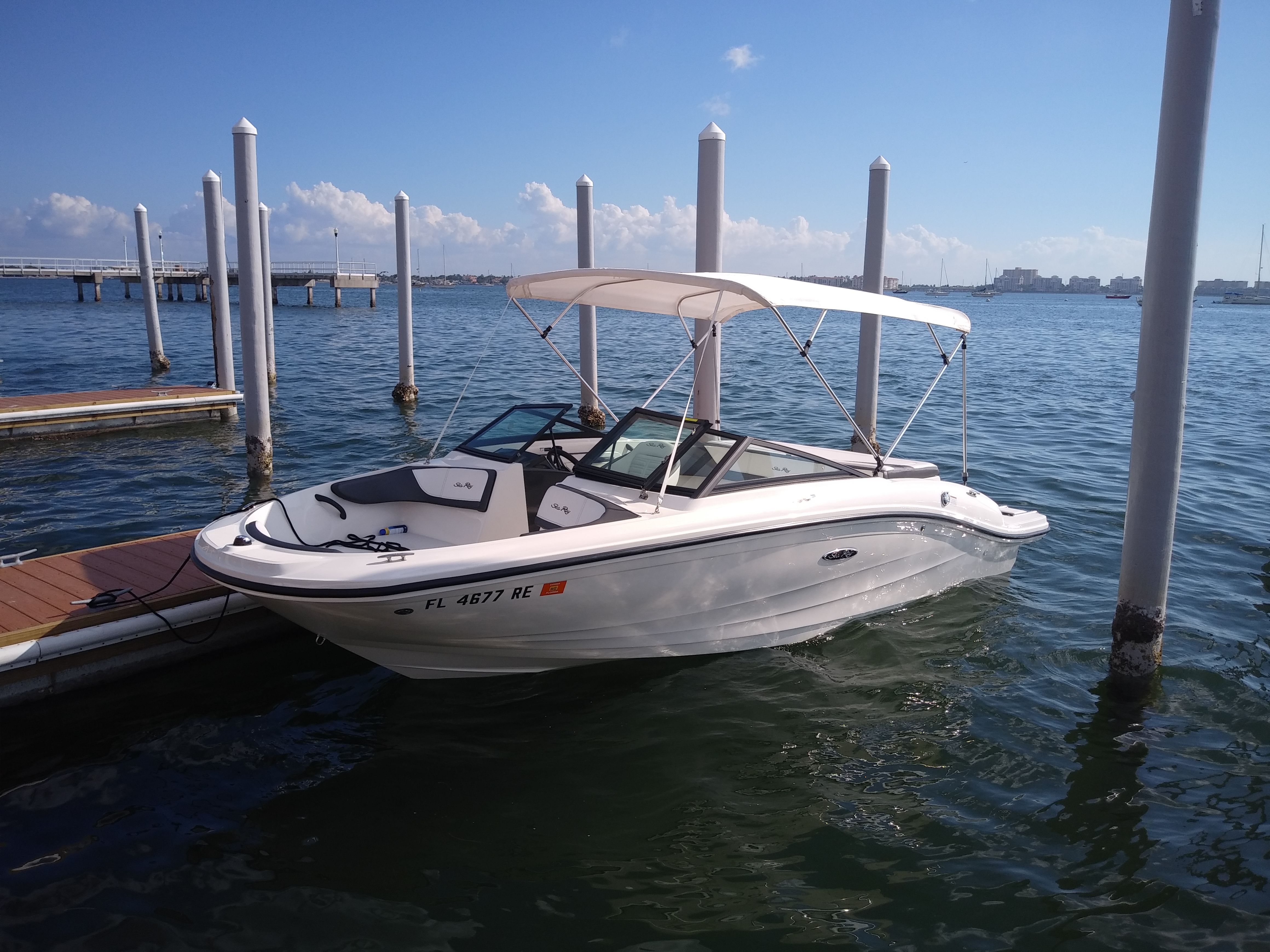 2017 Sea Ray SPX 190