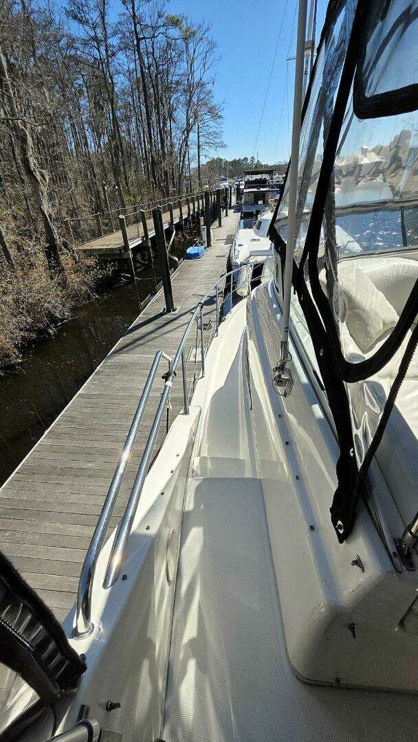 2001 Silverton 410 Sport Bridge - Image 67