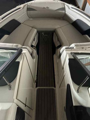 2023 Sea Ray SLX 260 Surf - 19