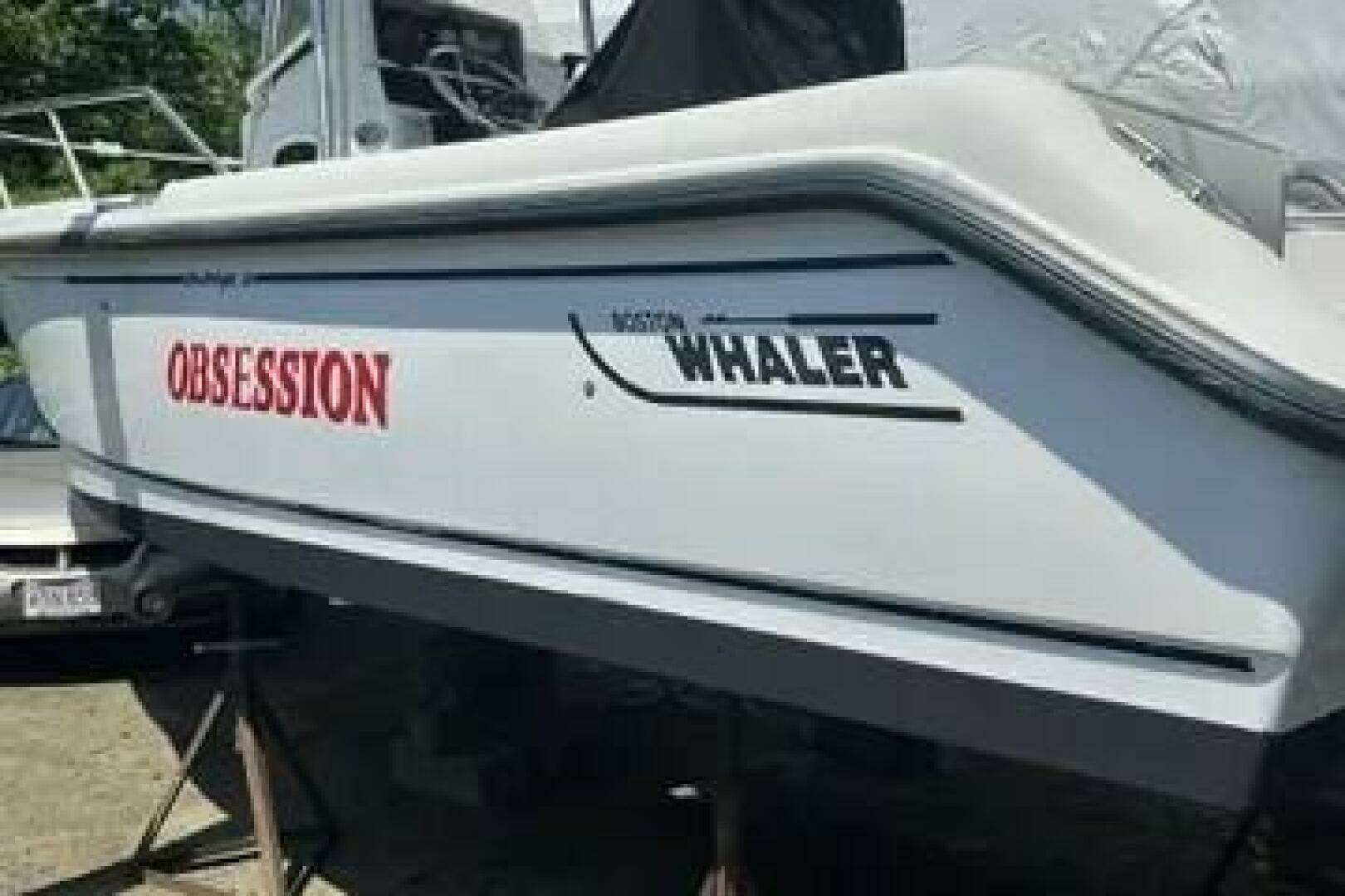 2002 Boston Whaler 21 Outrage - Image 4