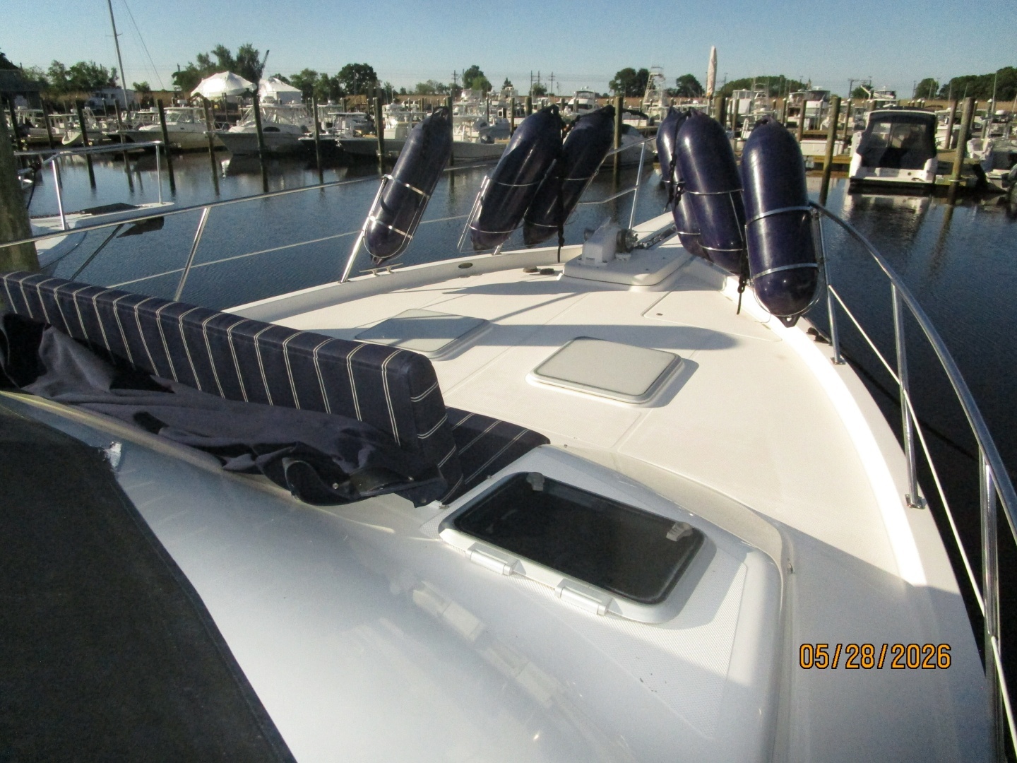1998 Bayliner 4788 - Image 7