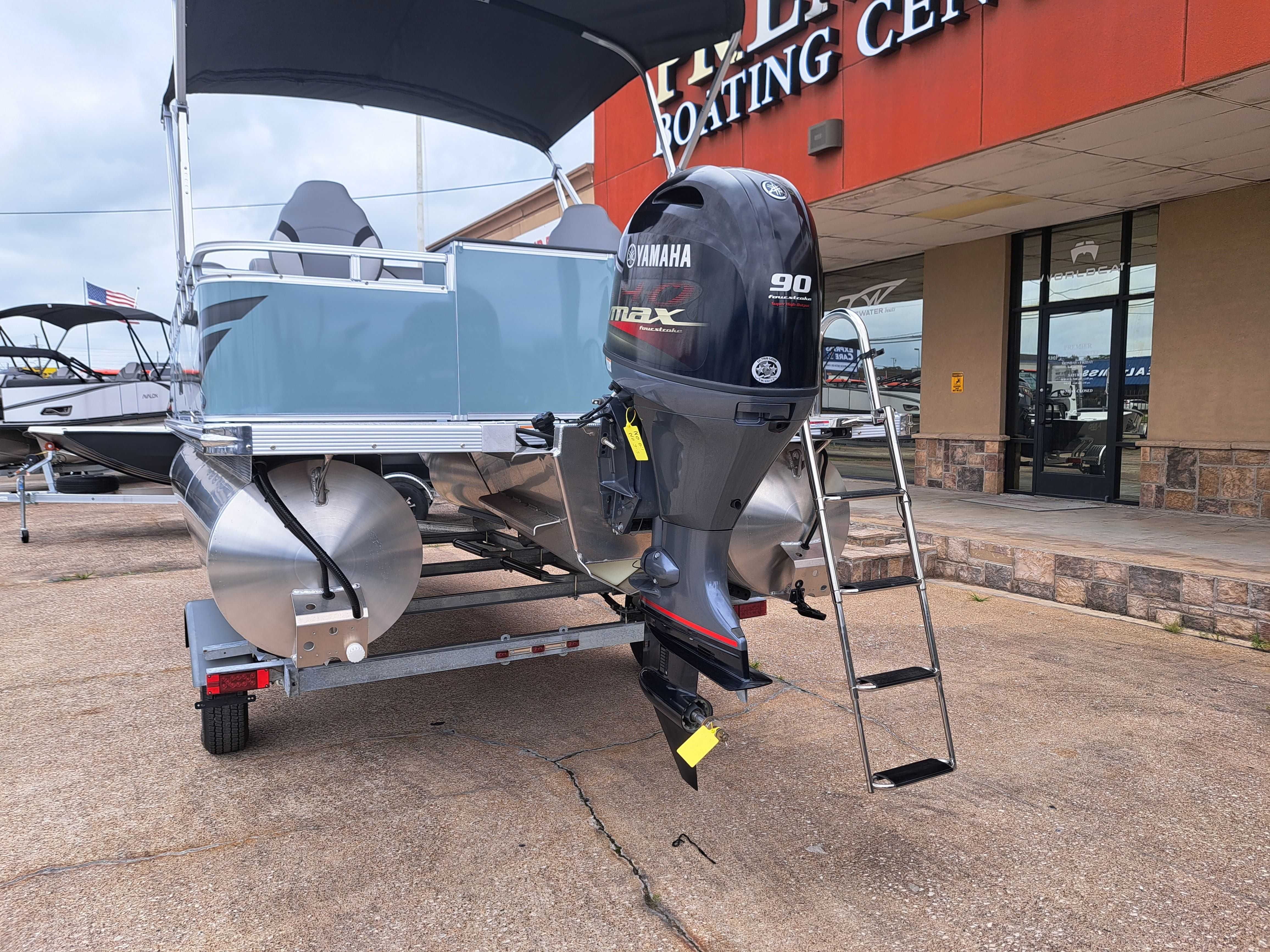2026 Avalon Venture Quad Fish - 19' - 8