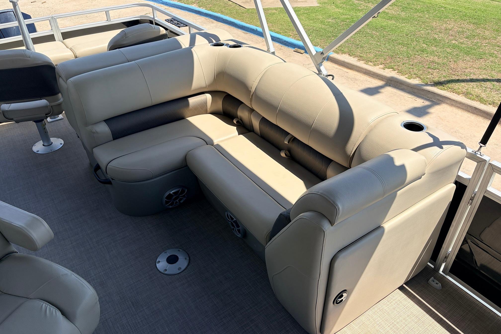 Luxurious seating on 2024 Sun Tracker SportFish 22 XP3 pontoon boat.