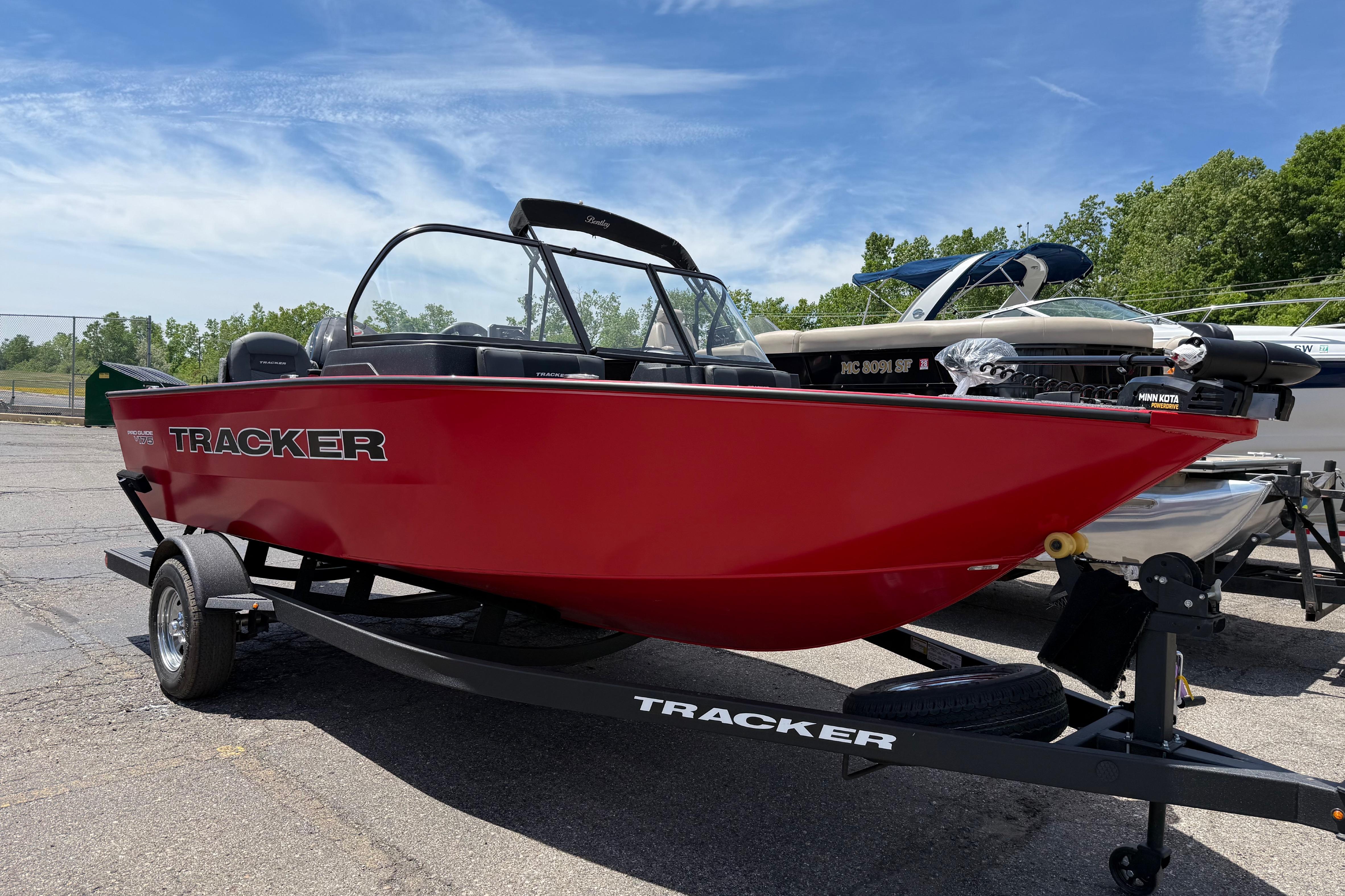 2026 Tracker Pro Guide V-175 Combo