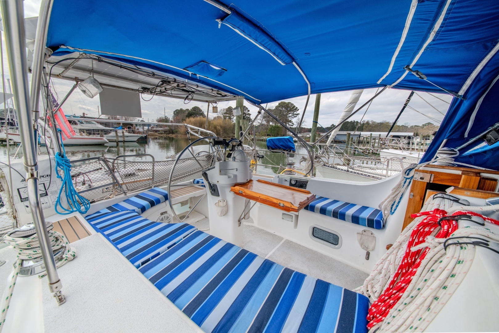 2002 Beneteau 393 - Image 32