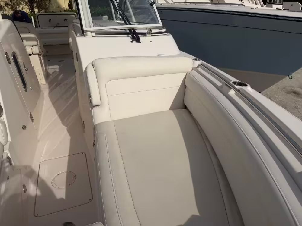 2019 Grady-White Freedom 325 - 21