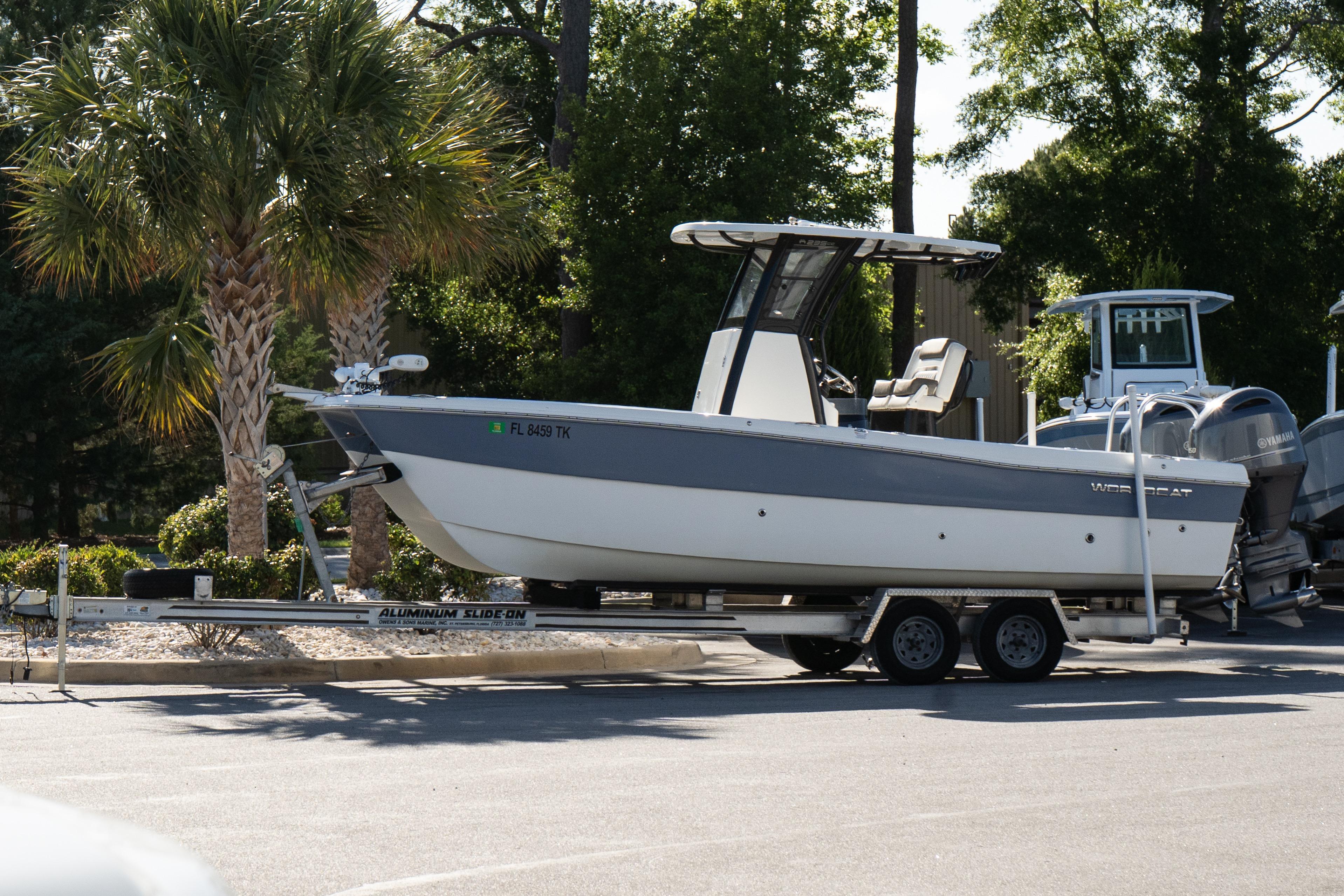2023 World Cat 235 CC