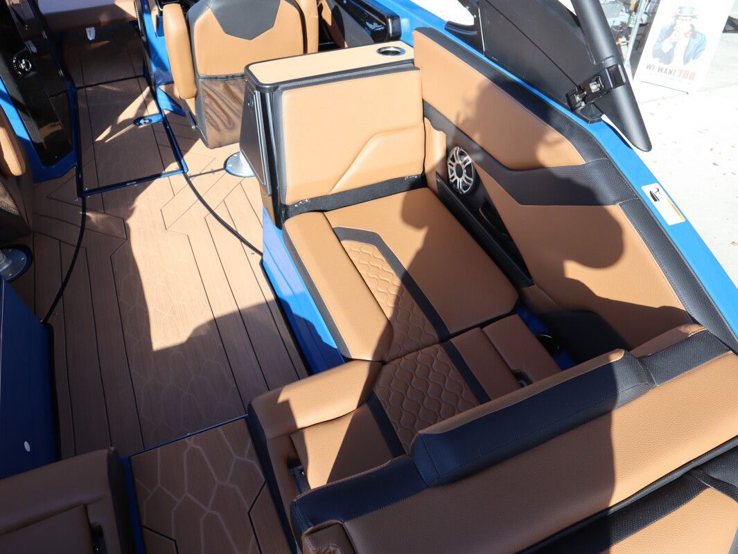 2026 Yamaha Boats 255XD - 10